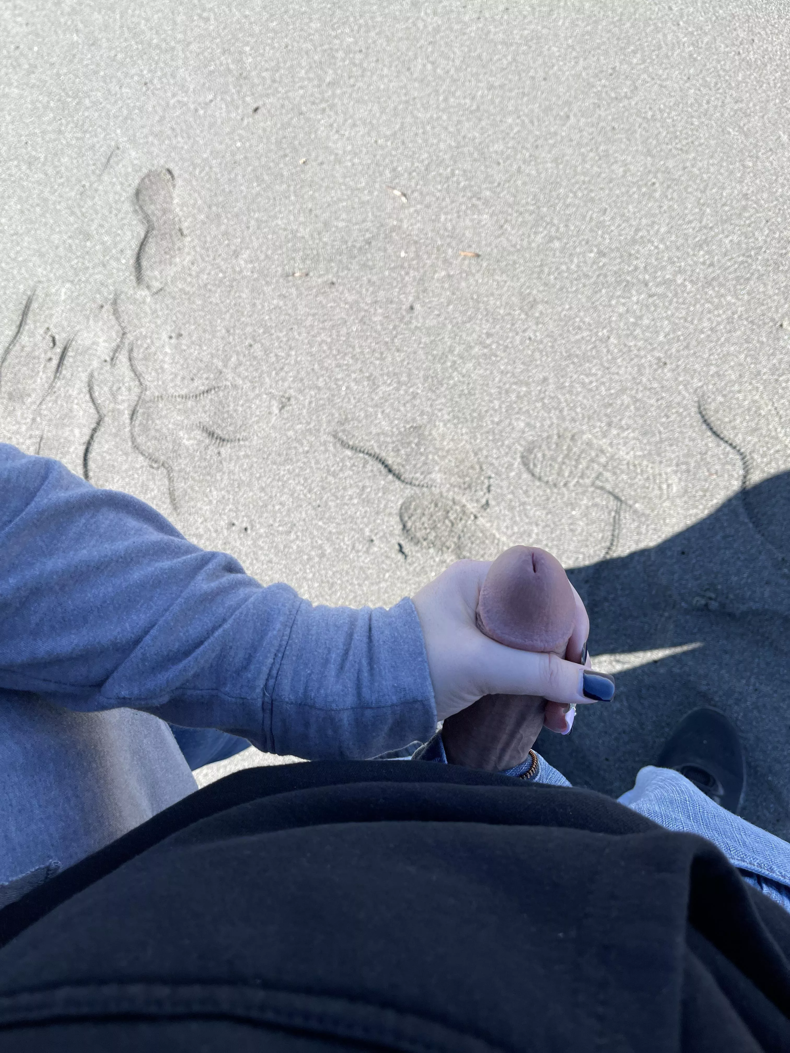 Had to help on the beach [m]