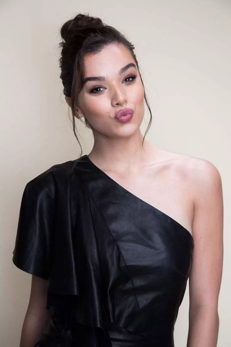 Hailee Steinfeld