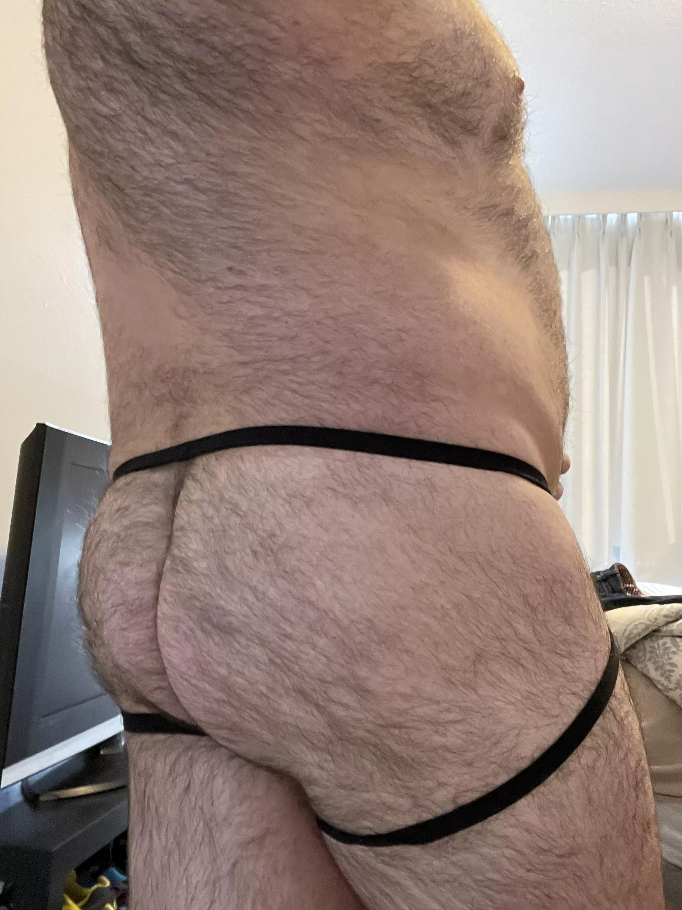 Hairy enough ? I share more on Onlyfans Canadianbearxxxx