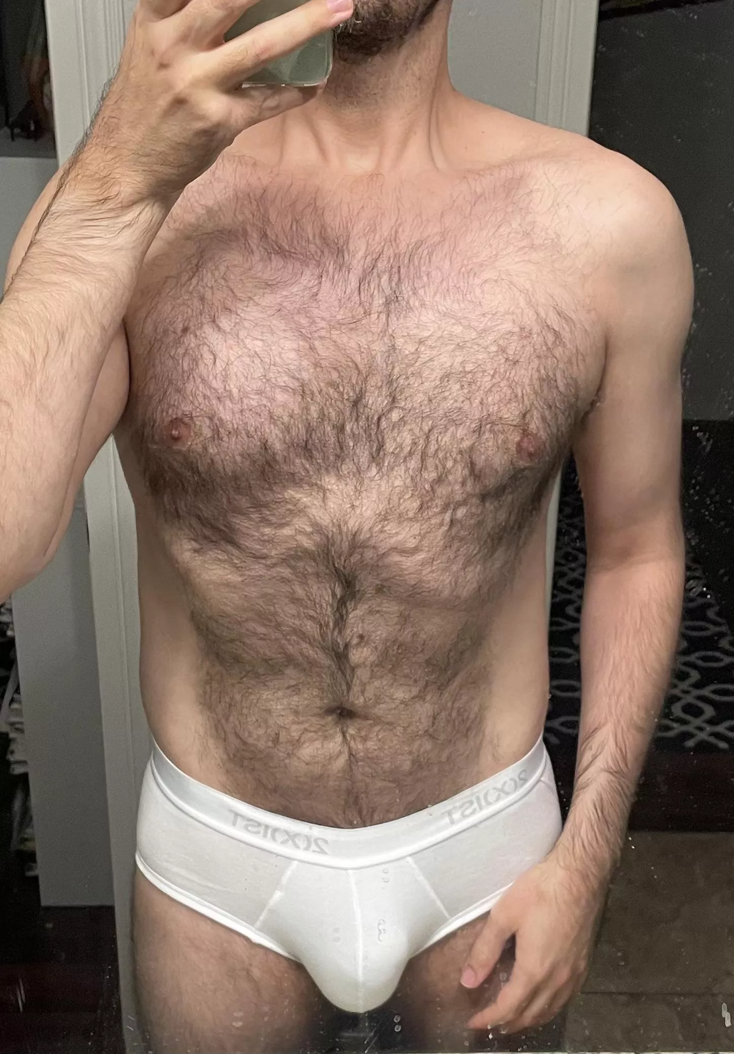 Hairy guys in white briefs: 👍 or 👎