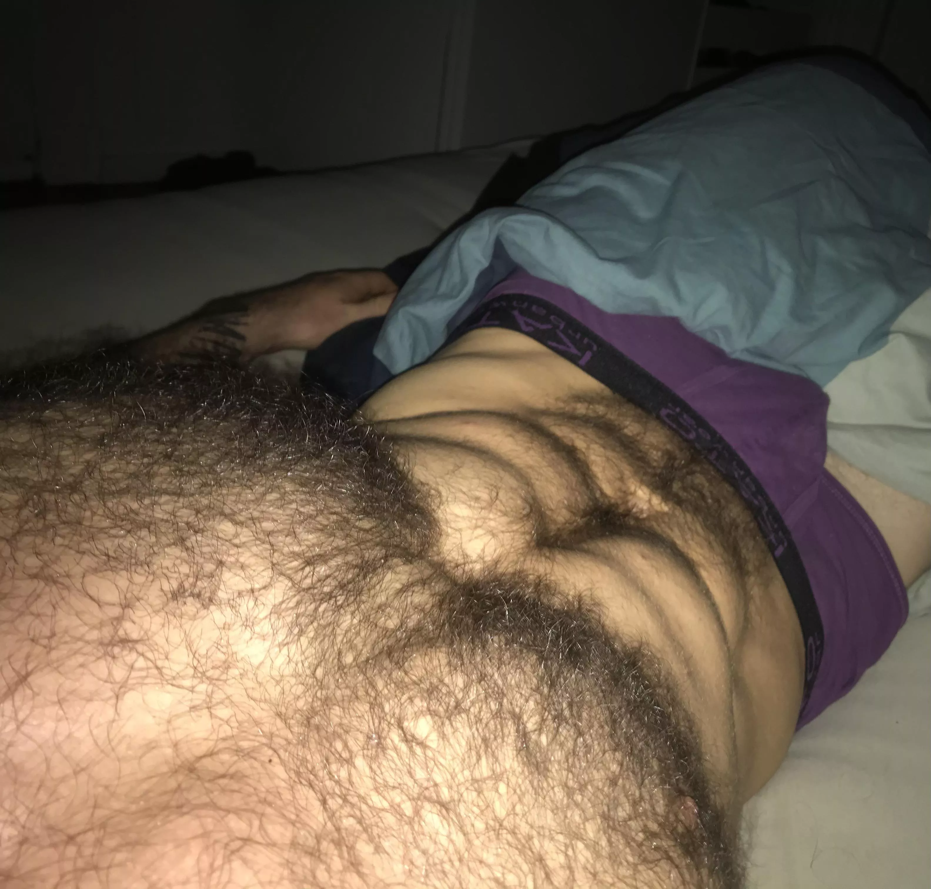 Hairy man boobs tho ;P