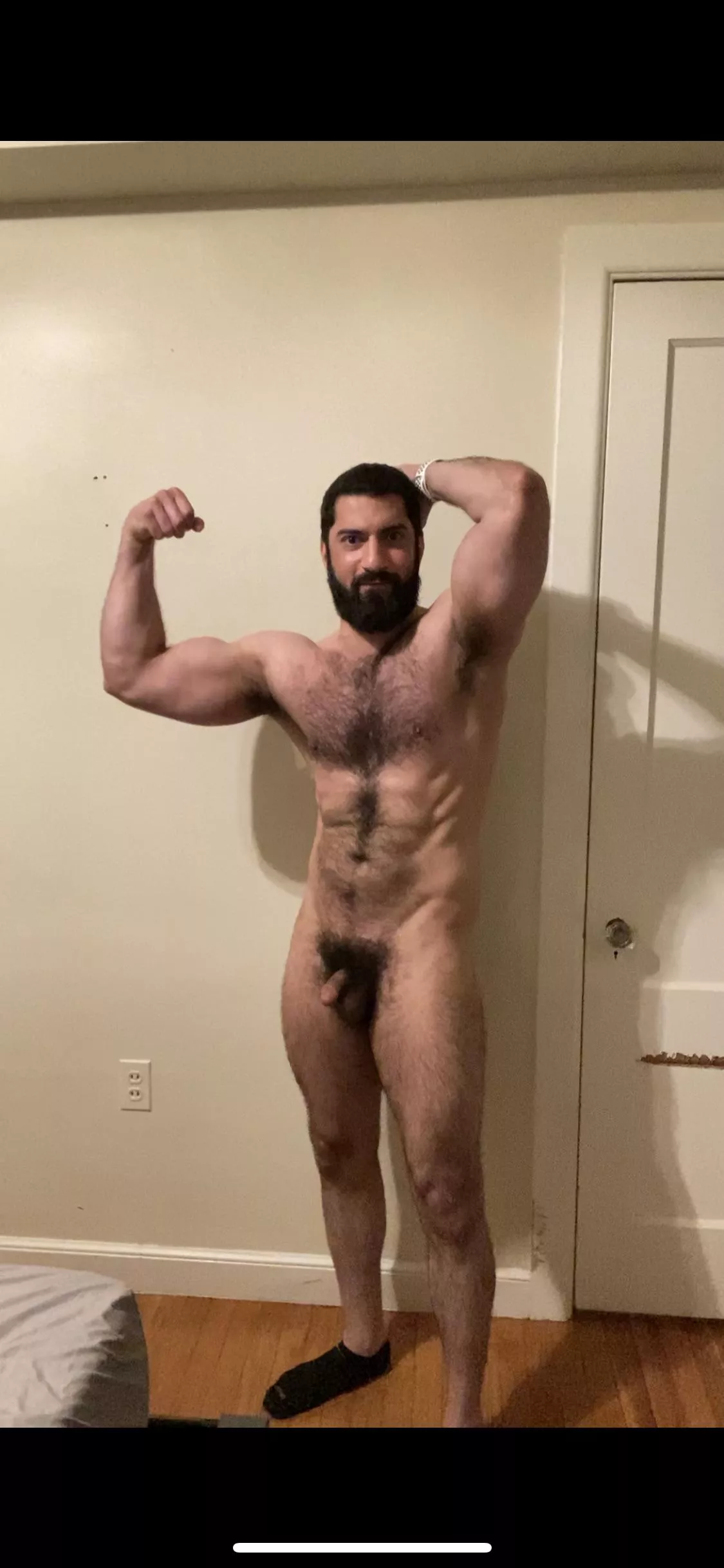 Hairy muscle flexing ðŸ’ªðŸ½