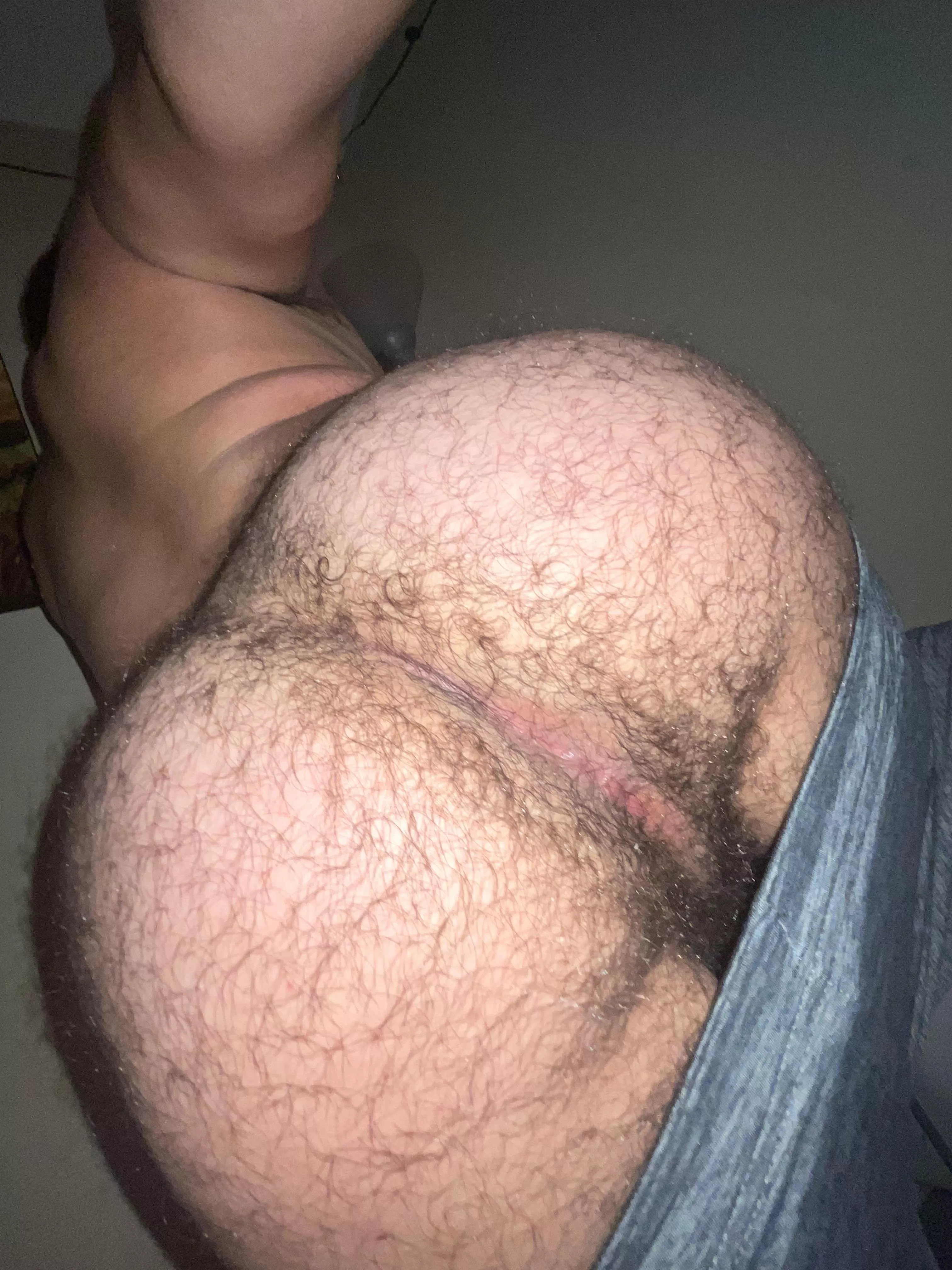 hairy pussy ;)