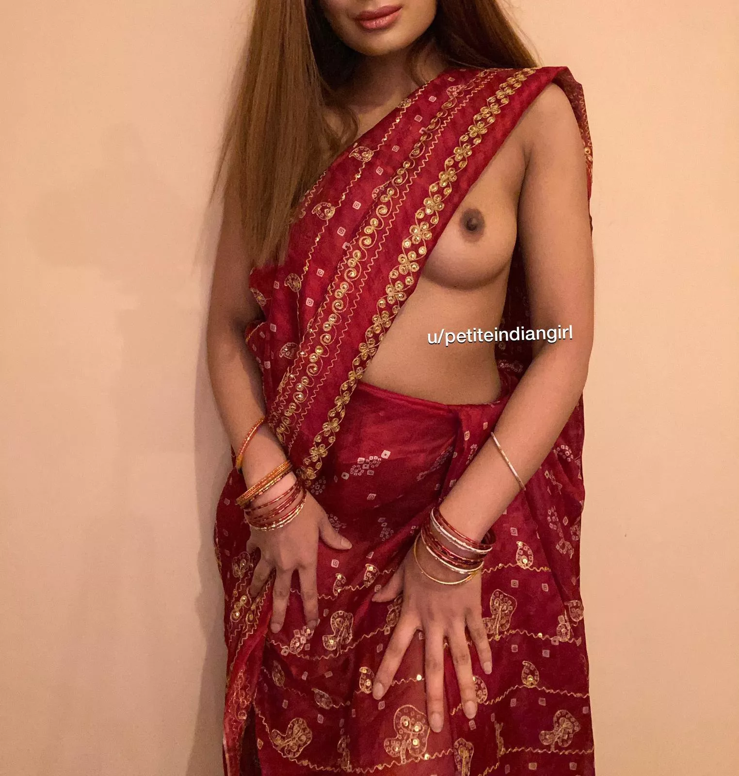 HAPPY DIWALI BABY! Naked with just a Saree on, I want to strip it off and sex all nightðŸ˜ˆðŸ‘… [F]