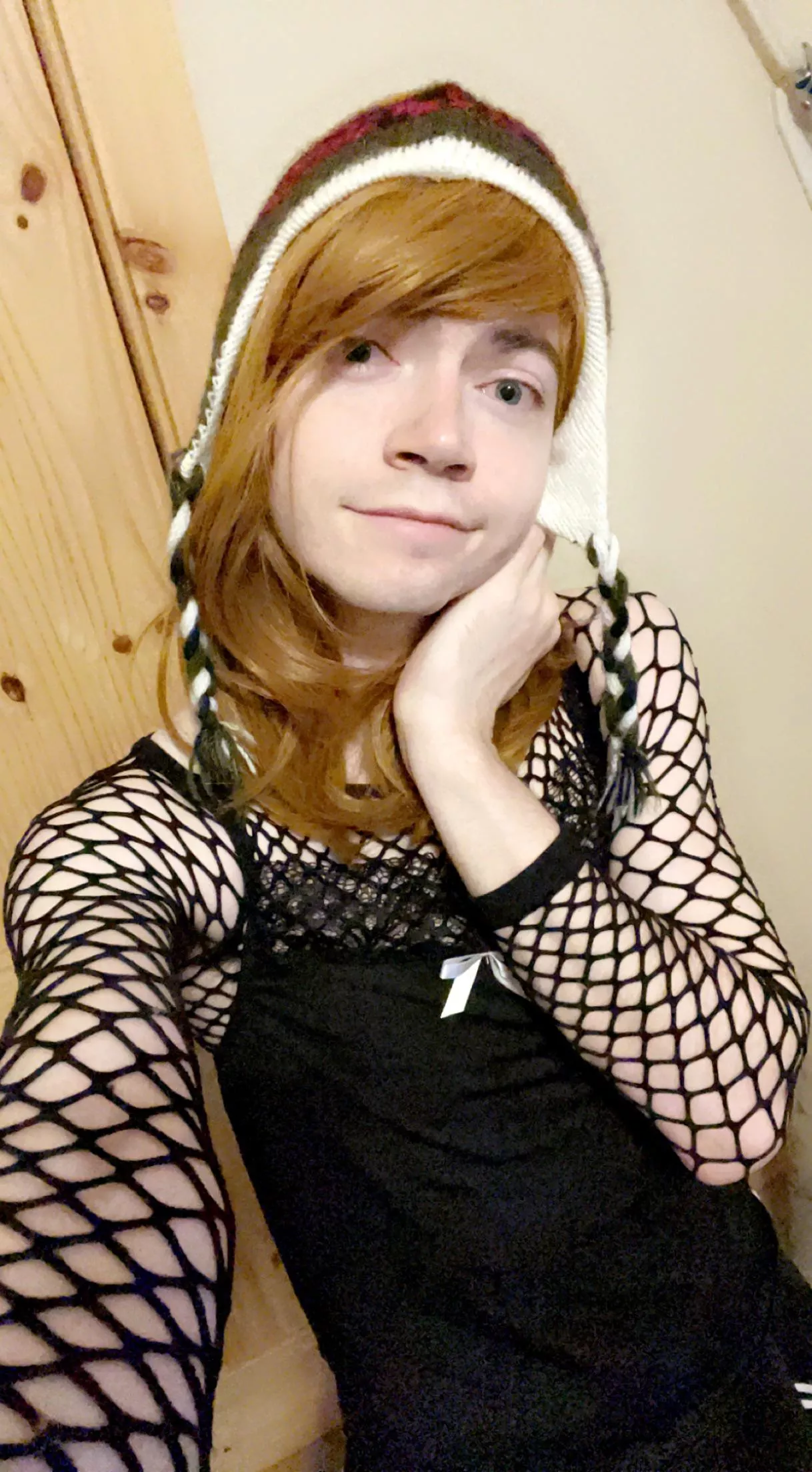 Happy femboy Friday all you wonderful people