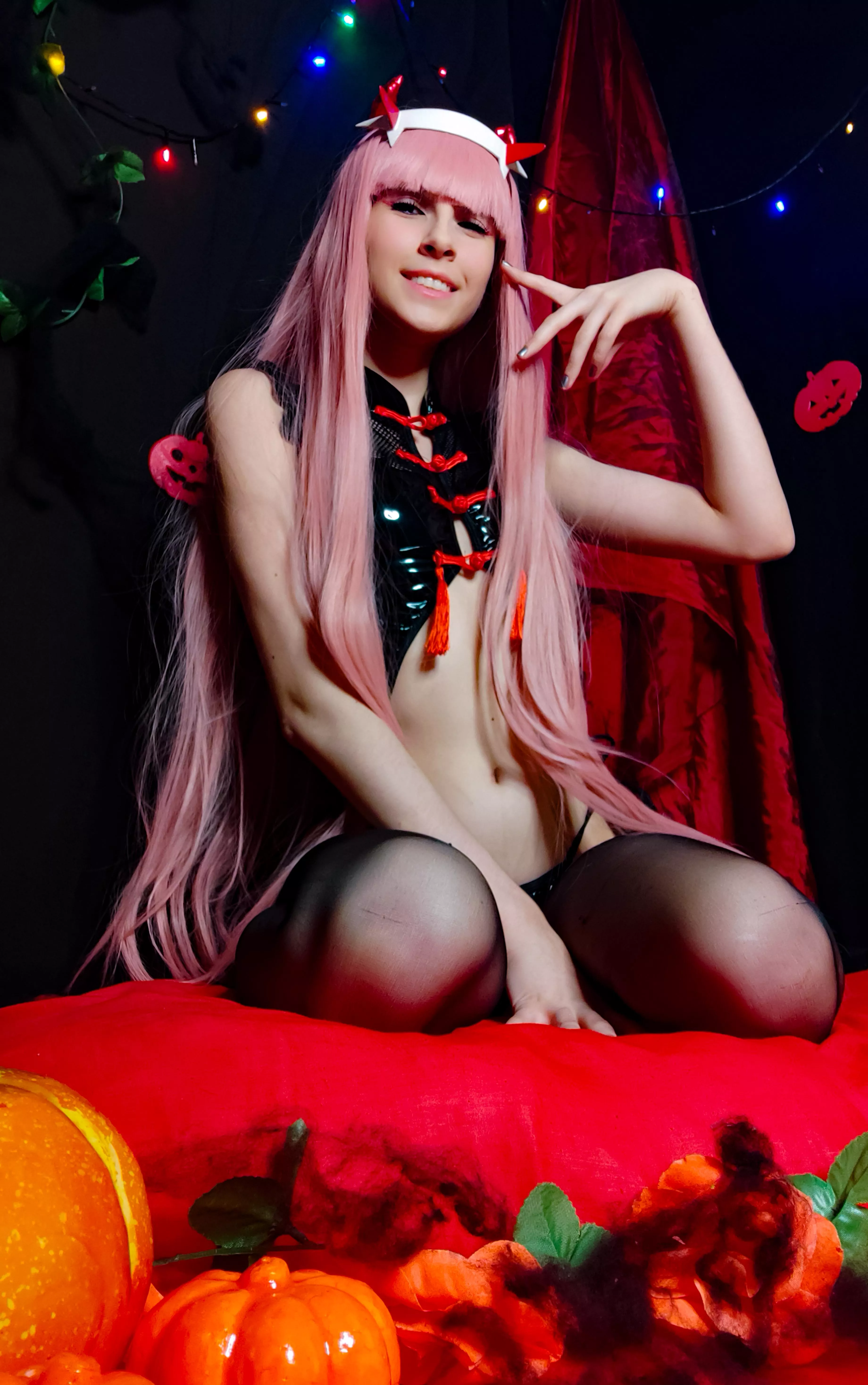 Happy Halloween from Zero Two by r/ReymaVan