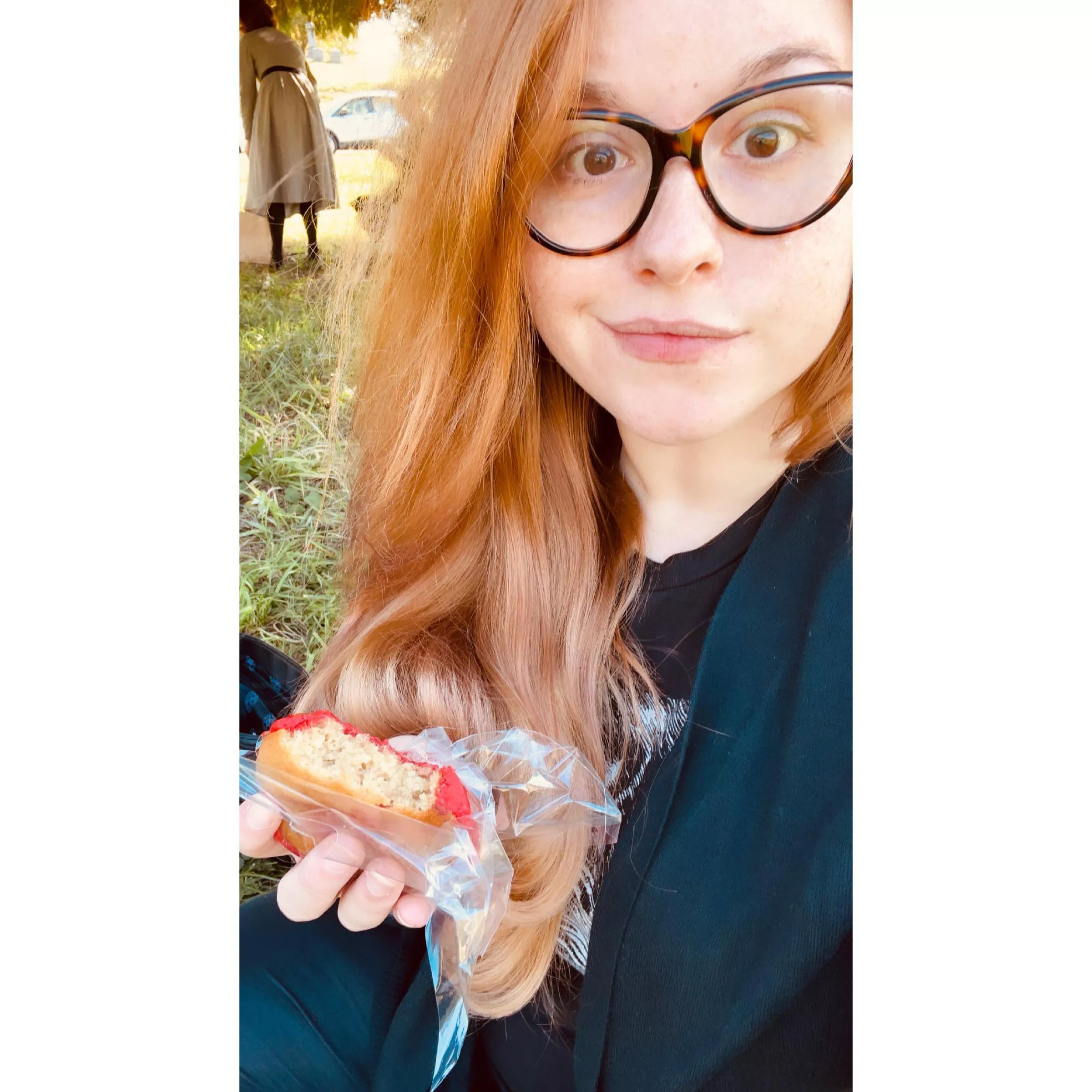 Happy Saturday from me and my donut :3