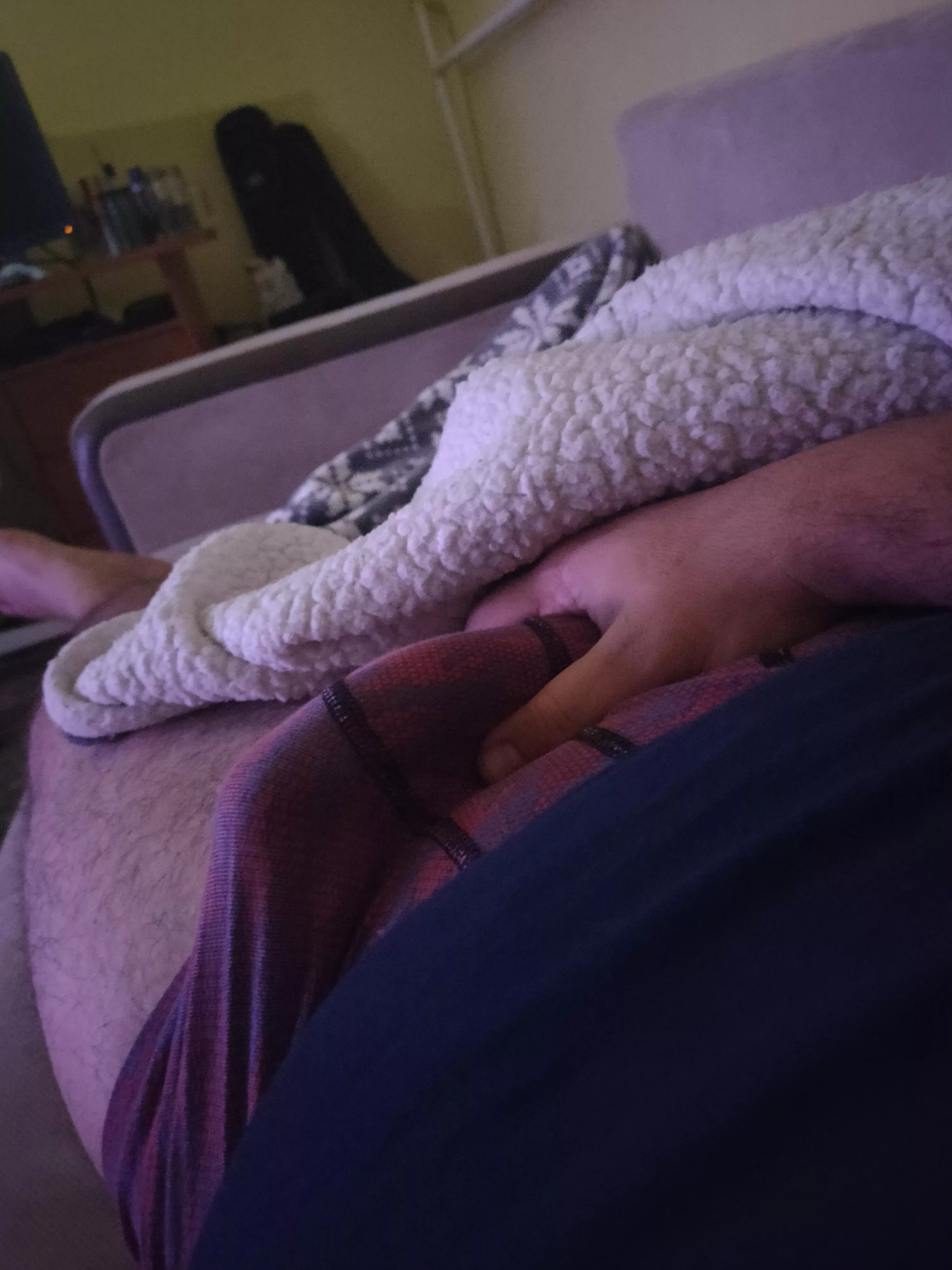 Hard night. Come and make me cum