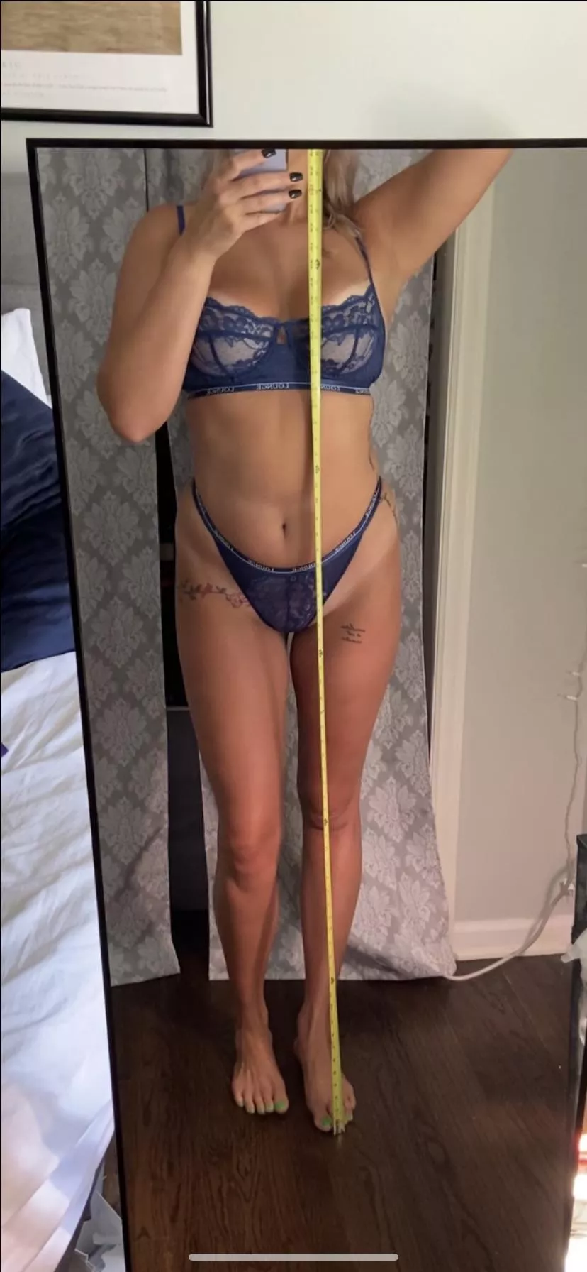 Hard to find a mirror long enough to fit this 6â€™5 body in it ðŸ˜‰ [f]