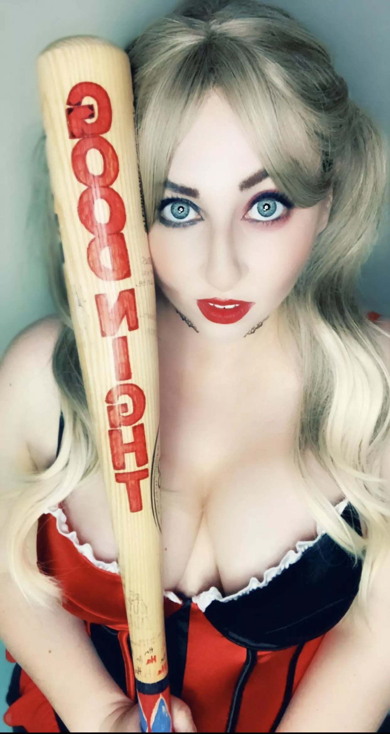 Harley Quinn by Cosplayallie ❤️🖤