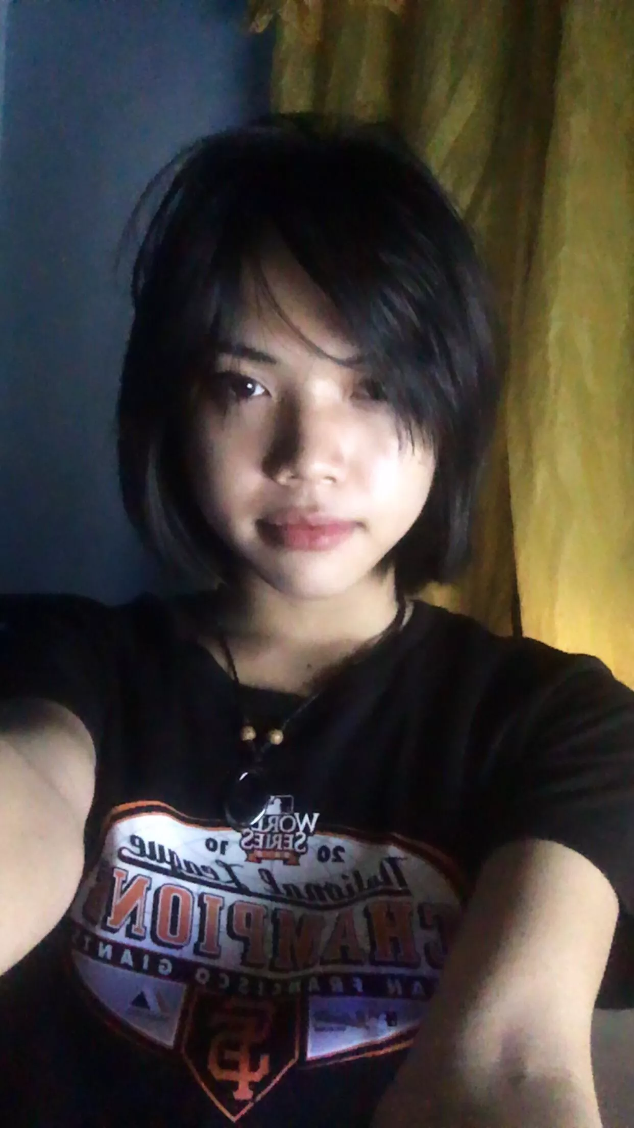 Hello friends :> what do u think the bangs did i F up? :D