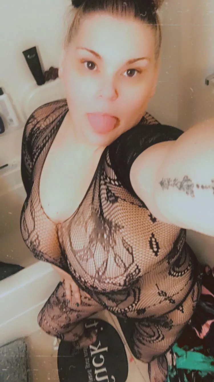 Hello sexy Saturdayâ€¦I was feeling myself!! Anyone wanna cum feel me?