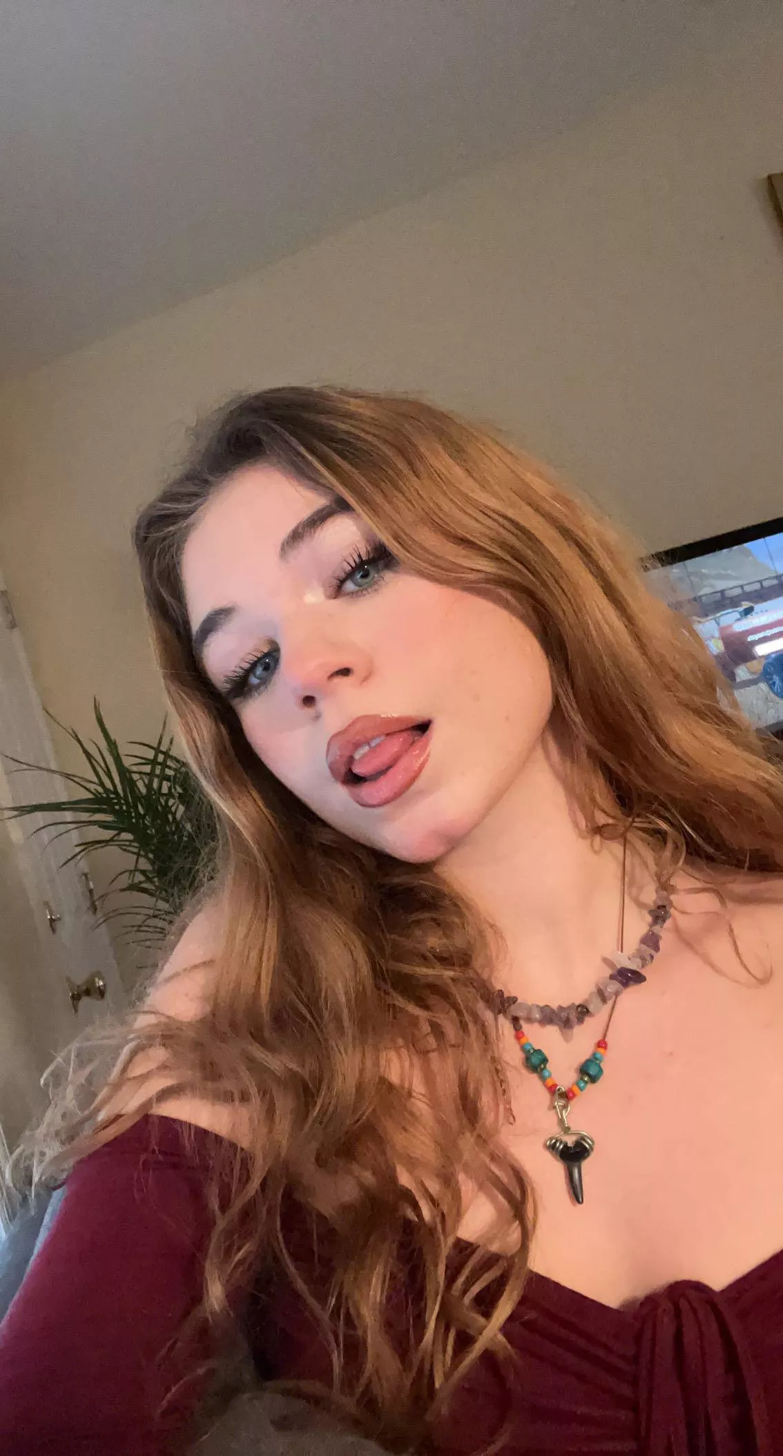 Hey <3 I’m aurora jade (18)💕💕💕