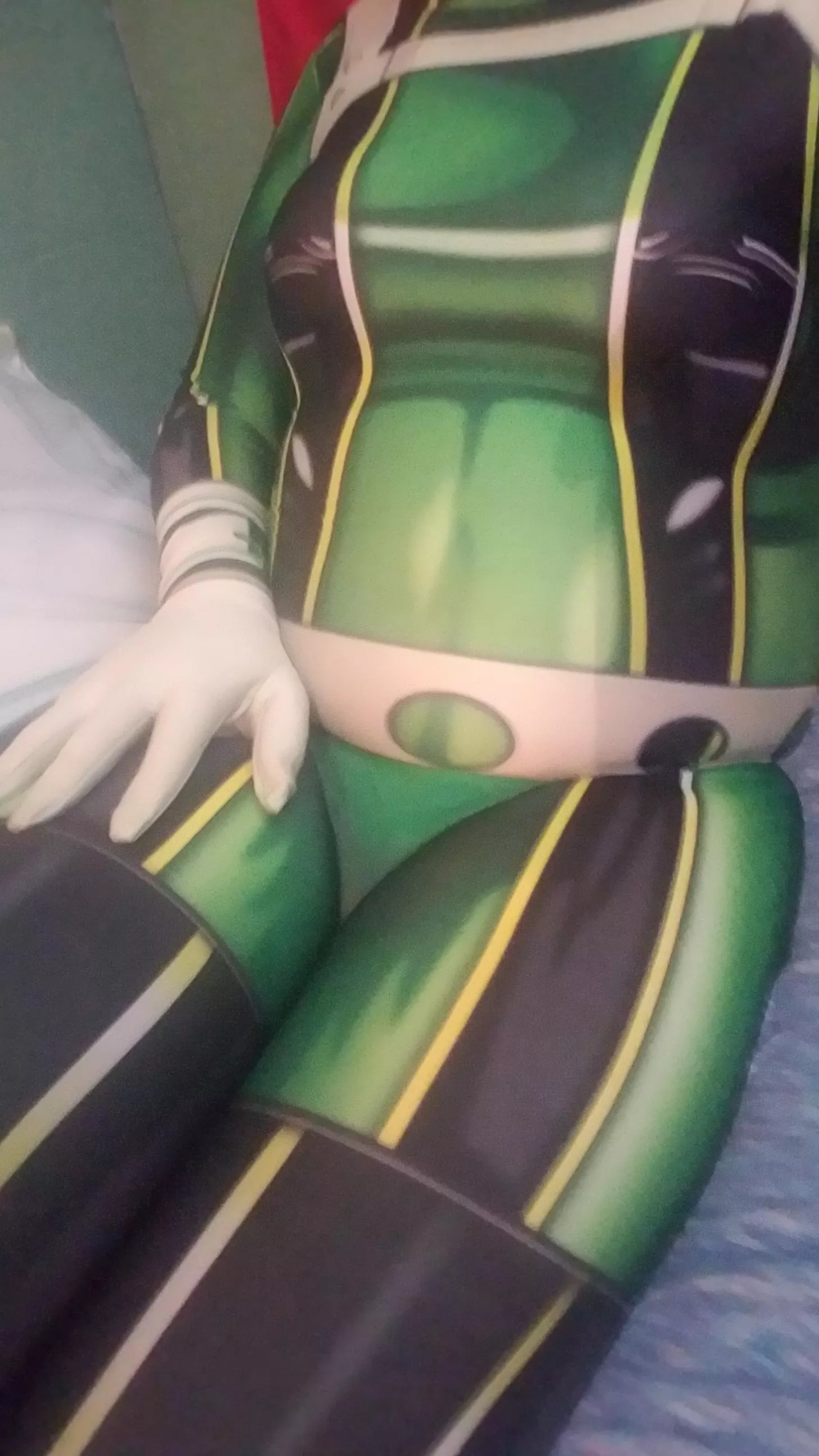 Hey girls I just got this Froppy bodysuit how does the skin tight suit look on me?😘 Ribbit Ribbit!!🐸💚