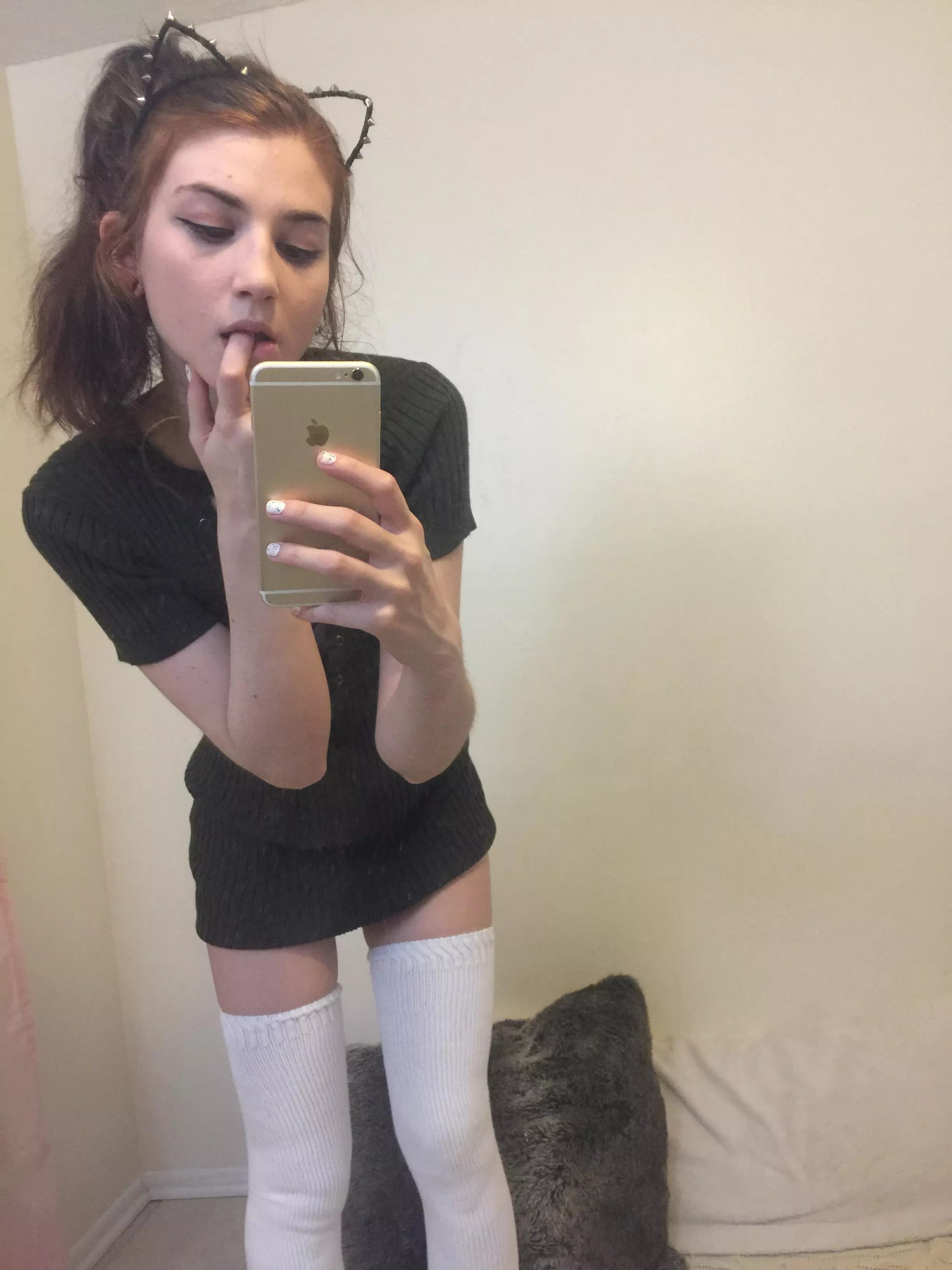 Hi DM on k1k: aliecooper15 need someone to have fun 😘