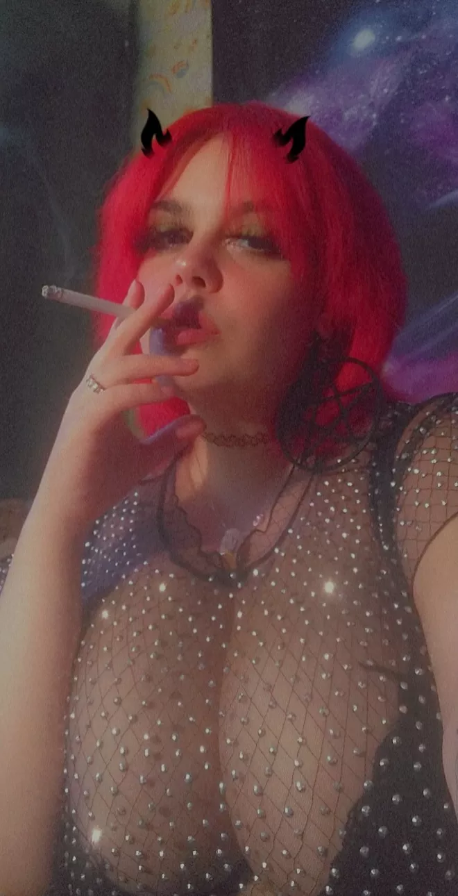 hi I'm new here, catching a smoke away from my birthday party