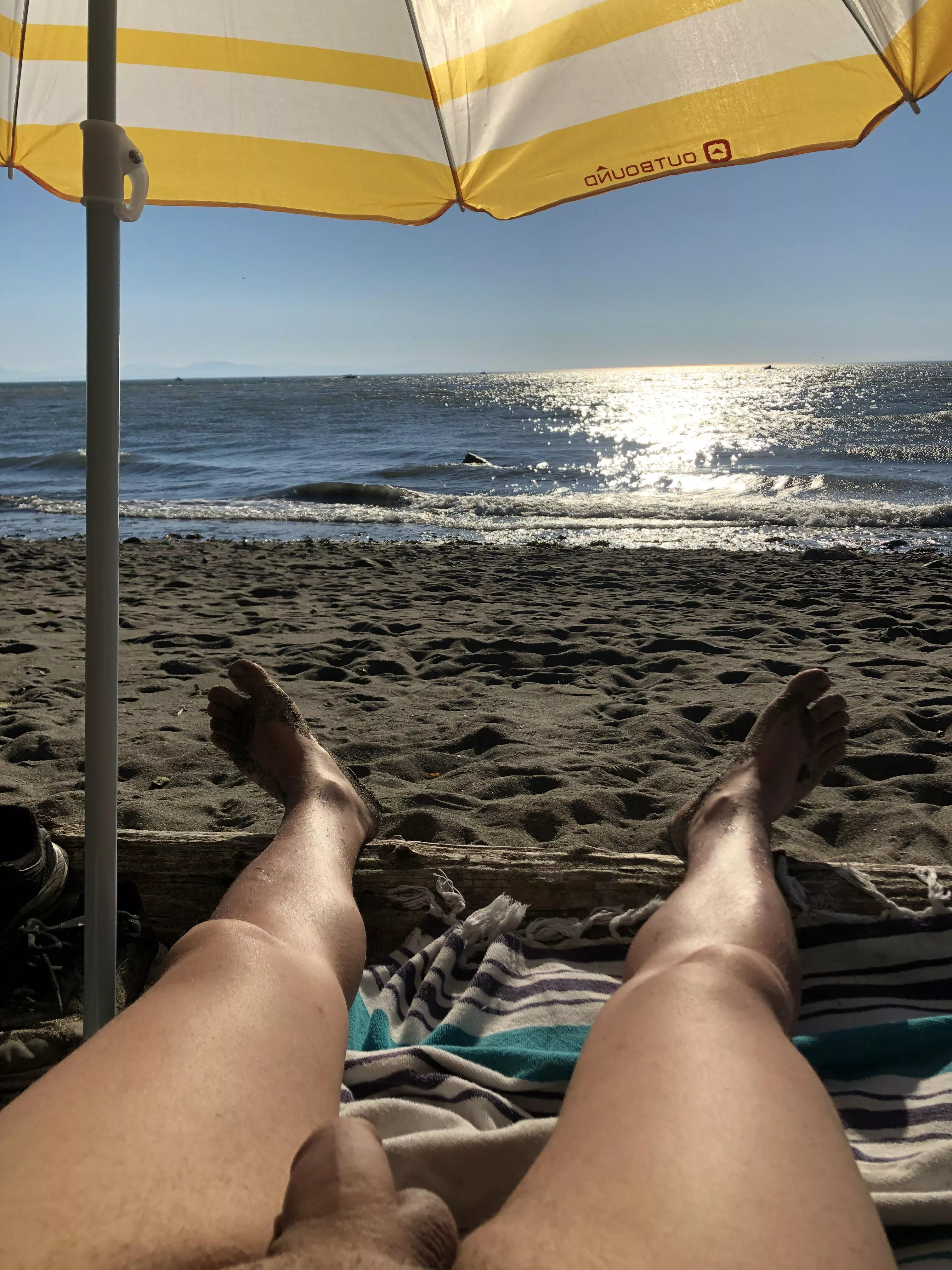 Hot Beach Cold Sea, makes for a nice day (Wreck Beach Trail 4, Vancouver)