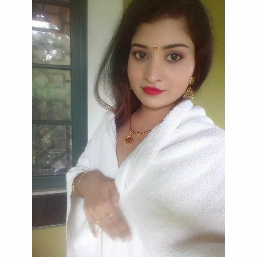 HOT BHABHI NAGGI VIDEO