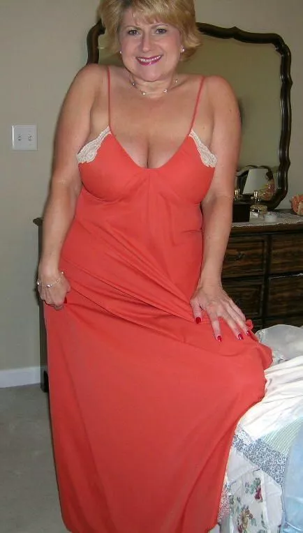 Hot gilf!!!!!!!