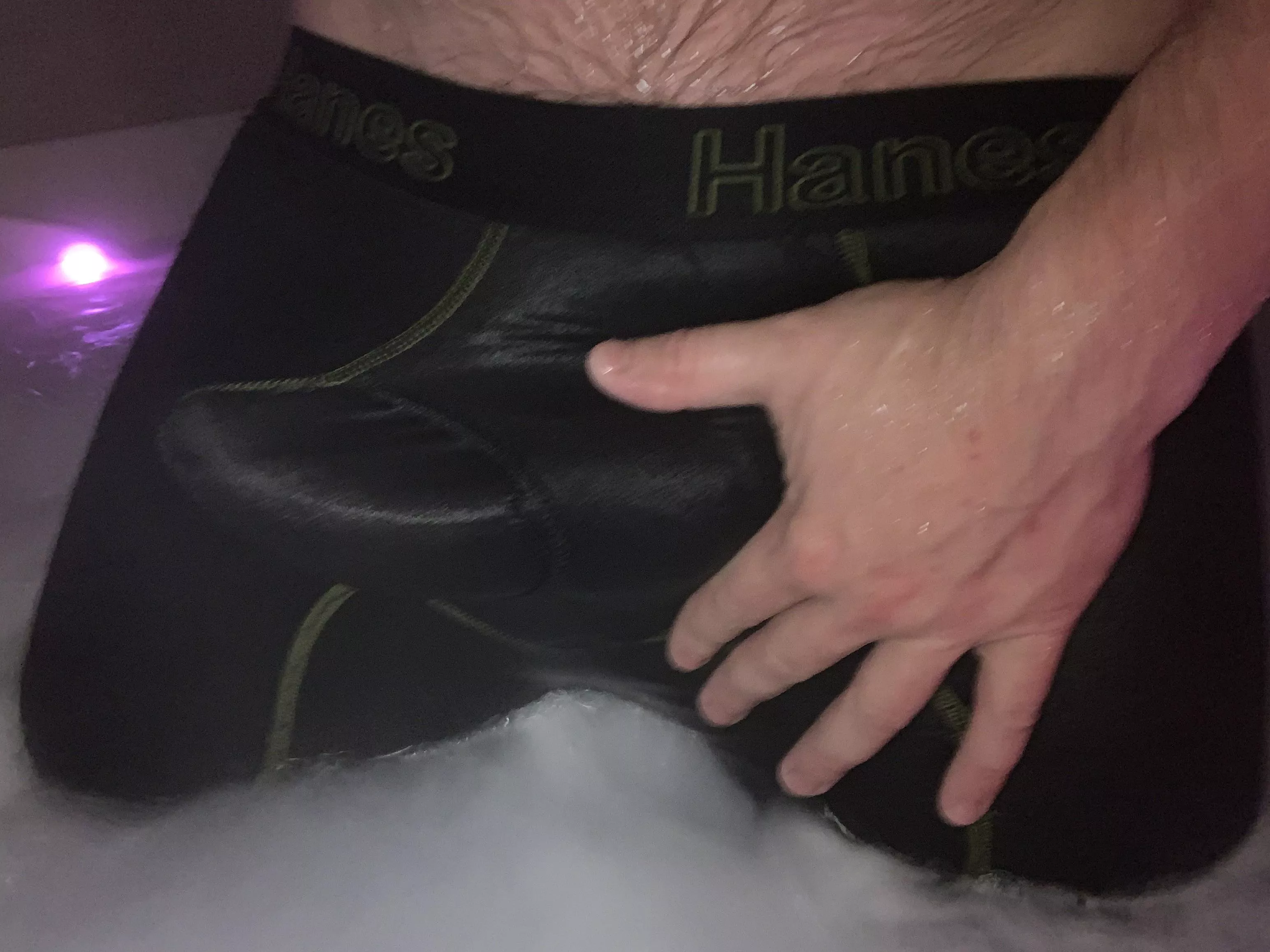 Hot tub black