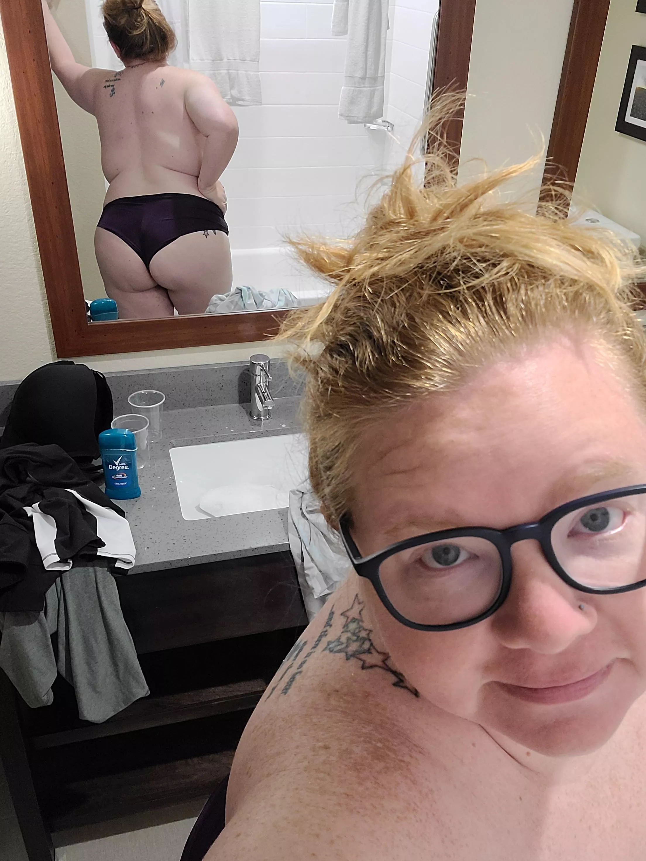 Hotel mirror fun!