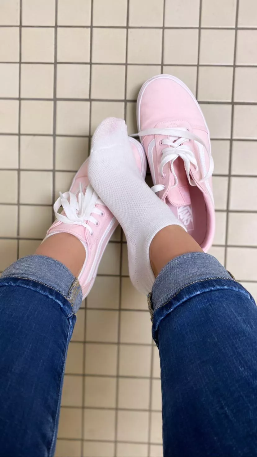 How cute are my pink vans with my white ankle socks?!