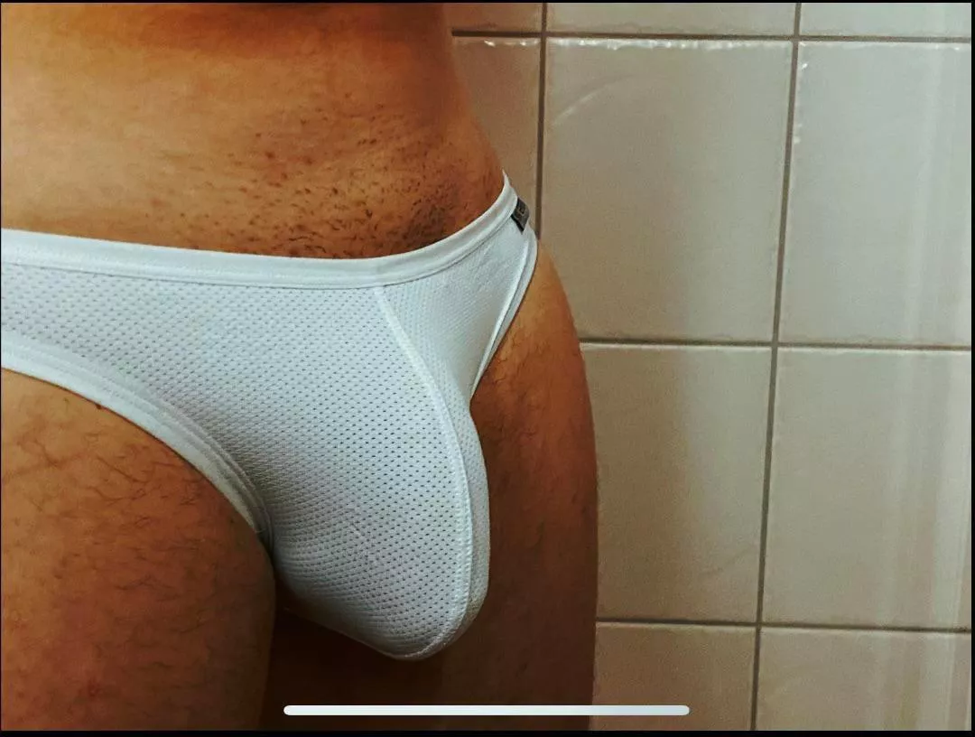 How do you like my bulge in my white thong ?