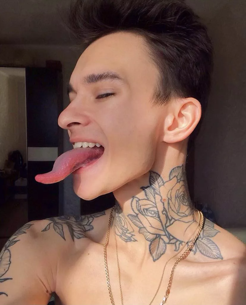 How do you like my tongue?) Iâ€™m from Russia