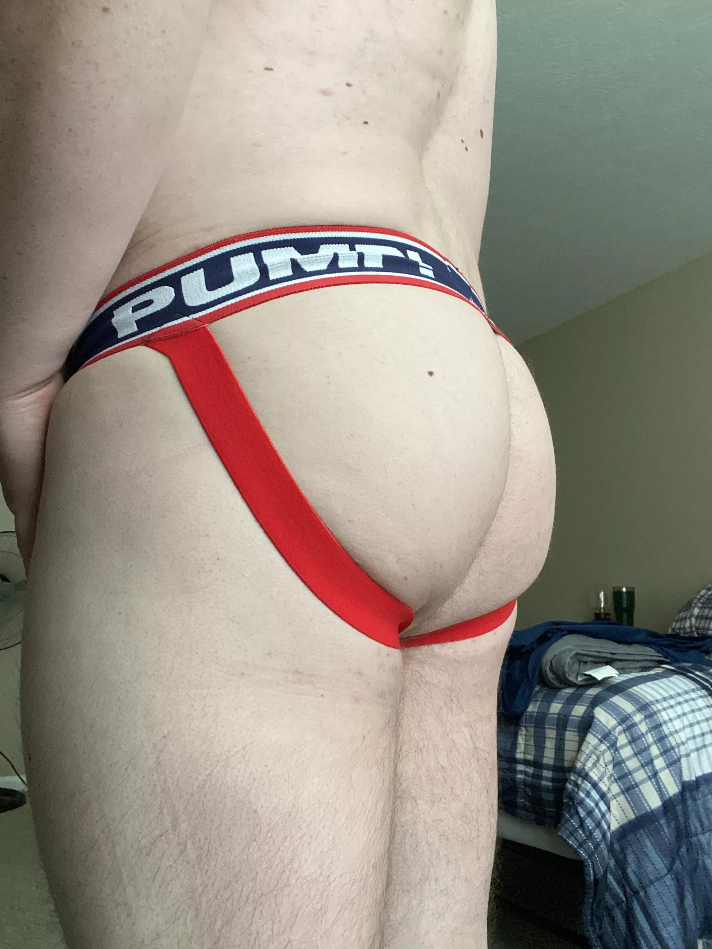 How does my ass look? 😜