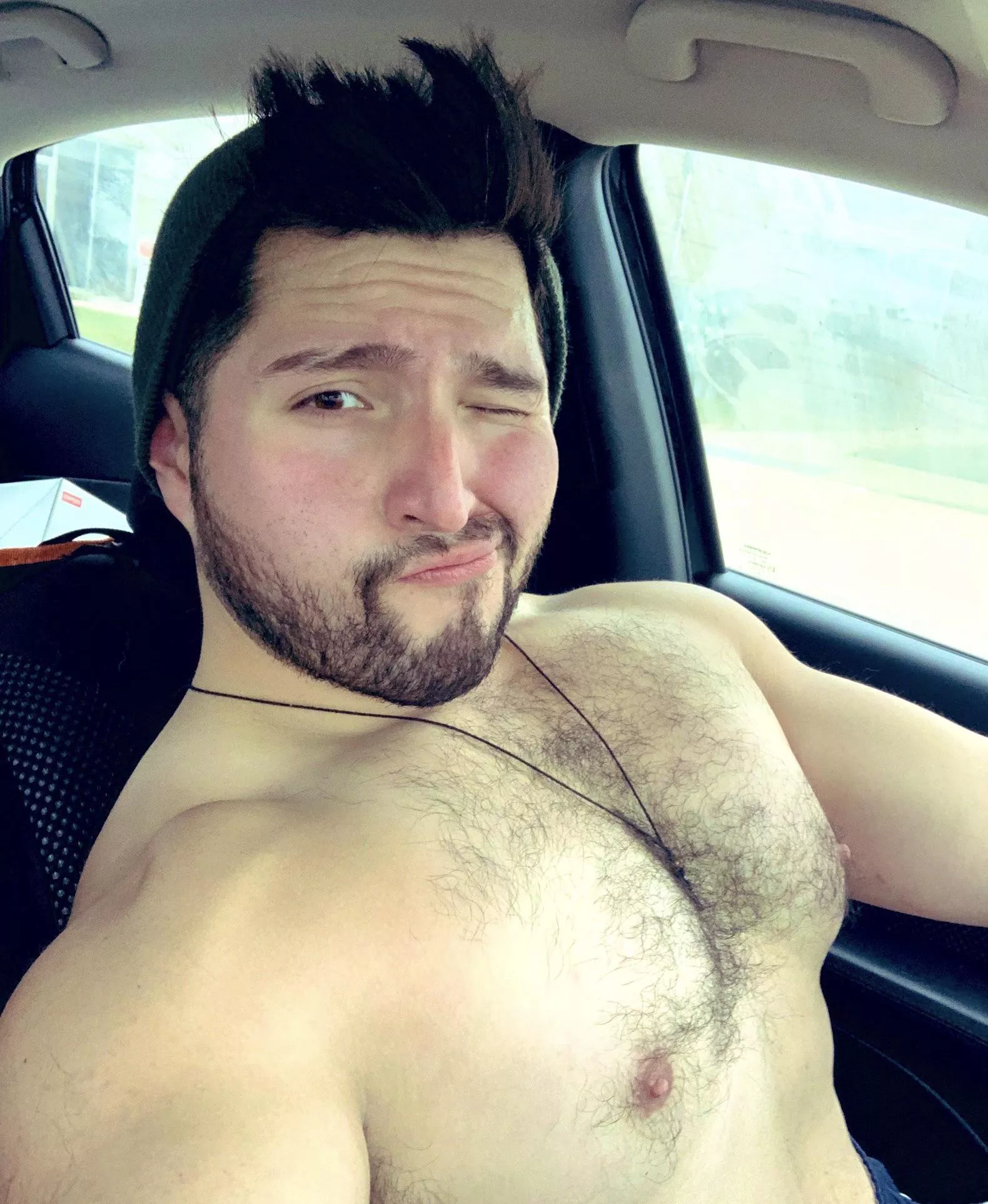 Howdy fellas 30 male dom bottom in the Midwest … looking for some solid friends or even the right tall fella 😉 HMU