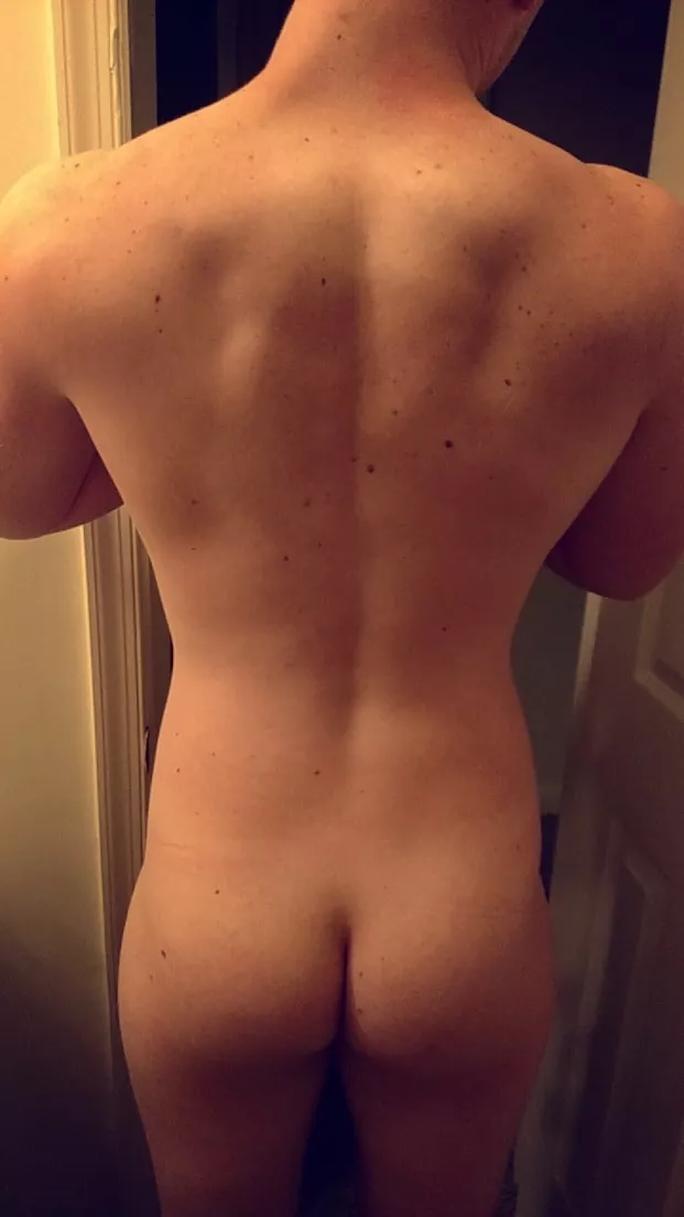 Howâ€™s my back coming along? ðŸ‹ï¸