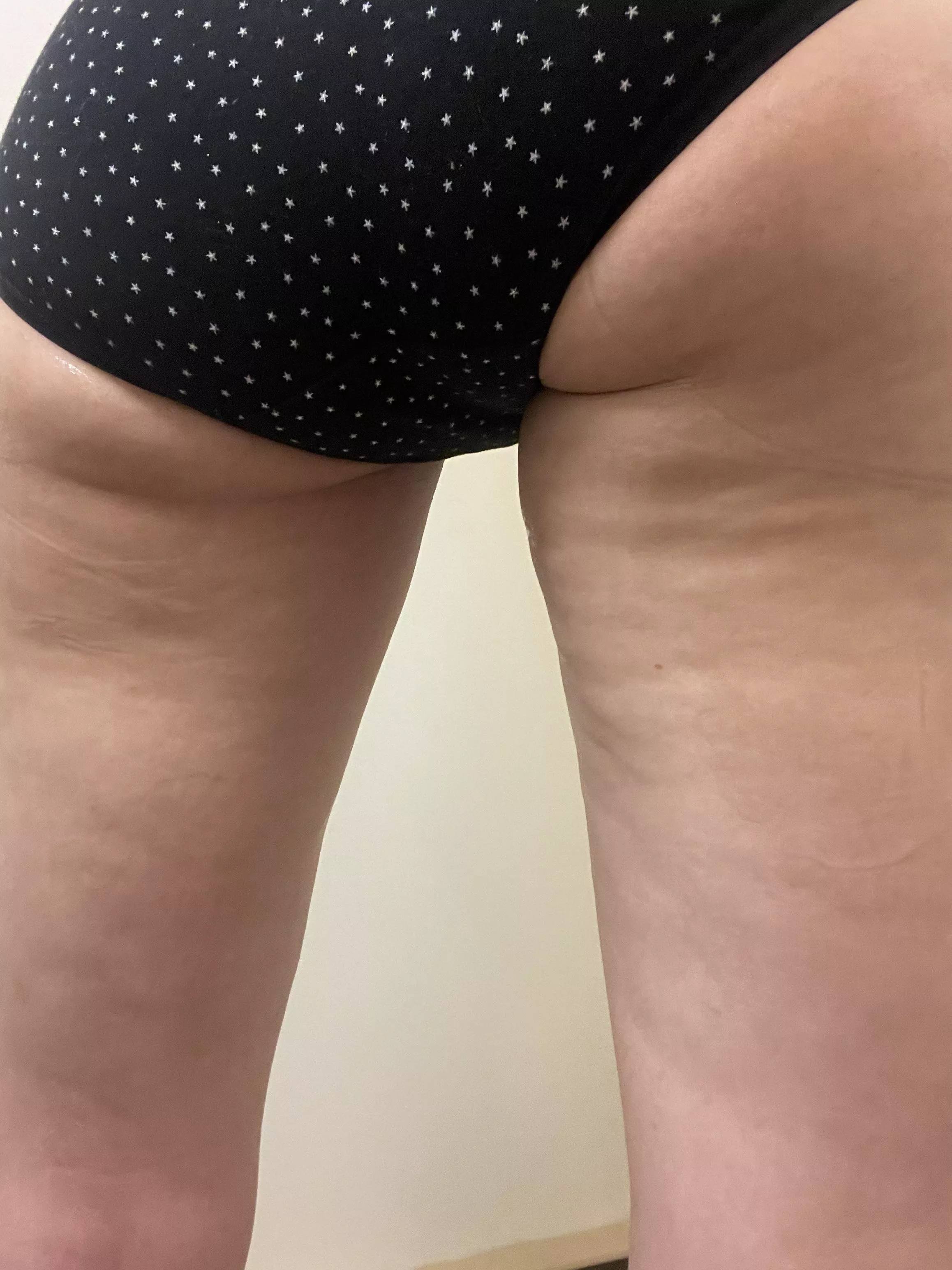 Husband Disgusted With Sexy Cellulite