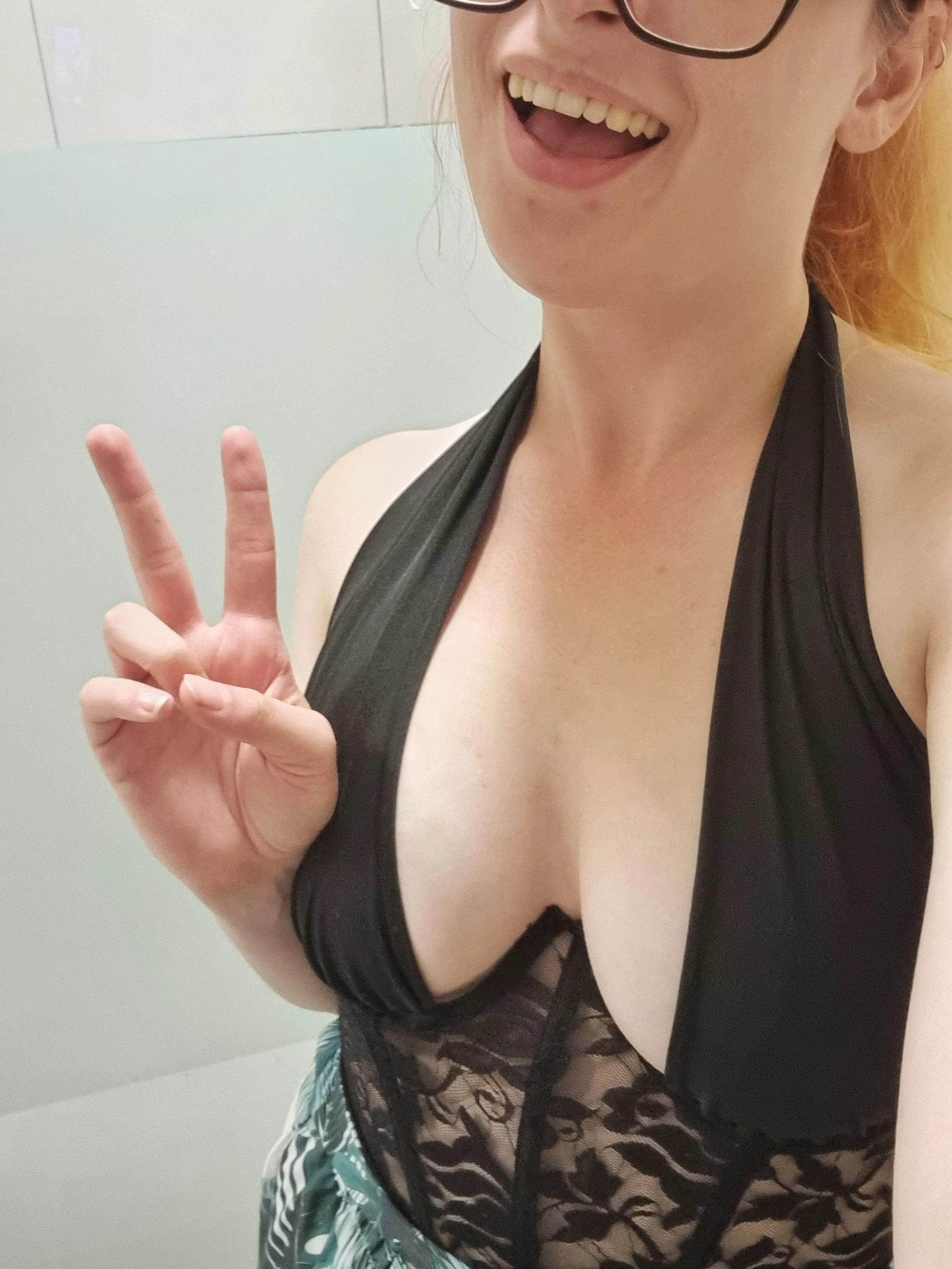 I bought this new top and I love it! [F]