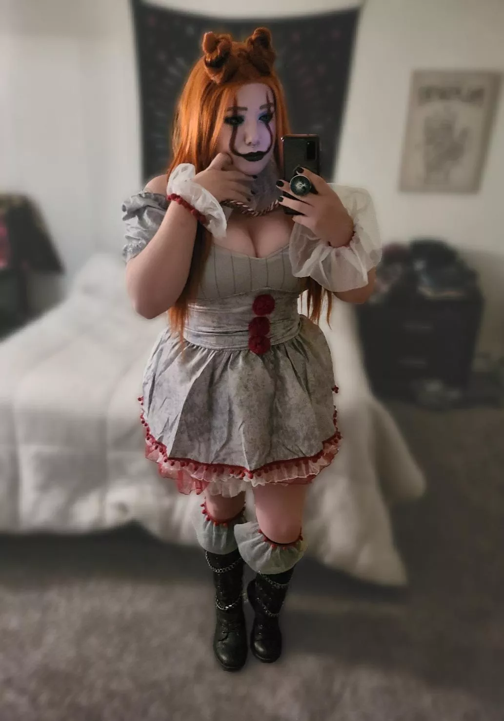 I did a new Pennywise look last night ðŸ˜Š