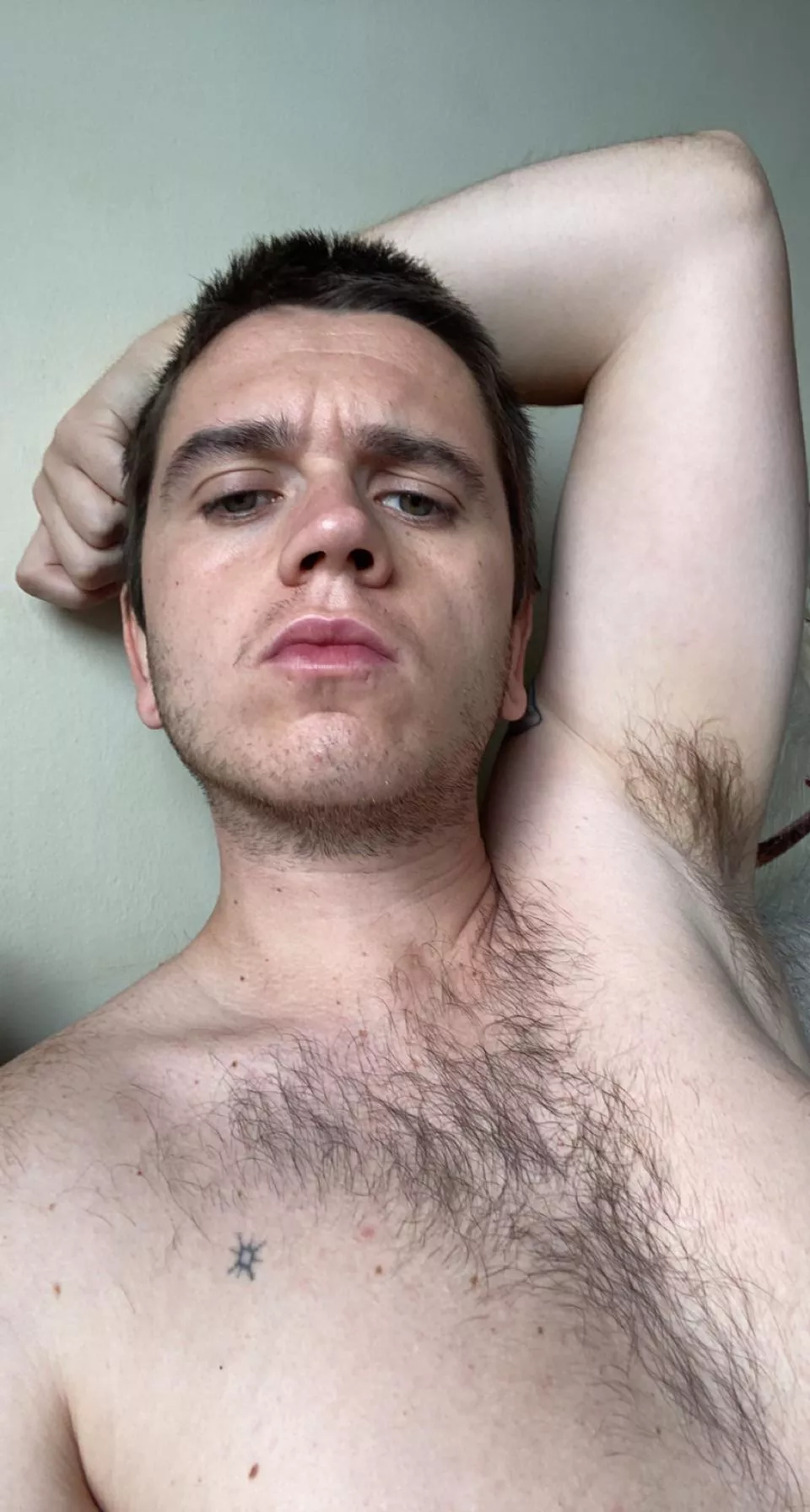 I don’t post on this sub Reddit enough 😬 here, have some armpit 💕