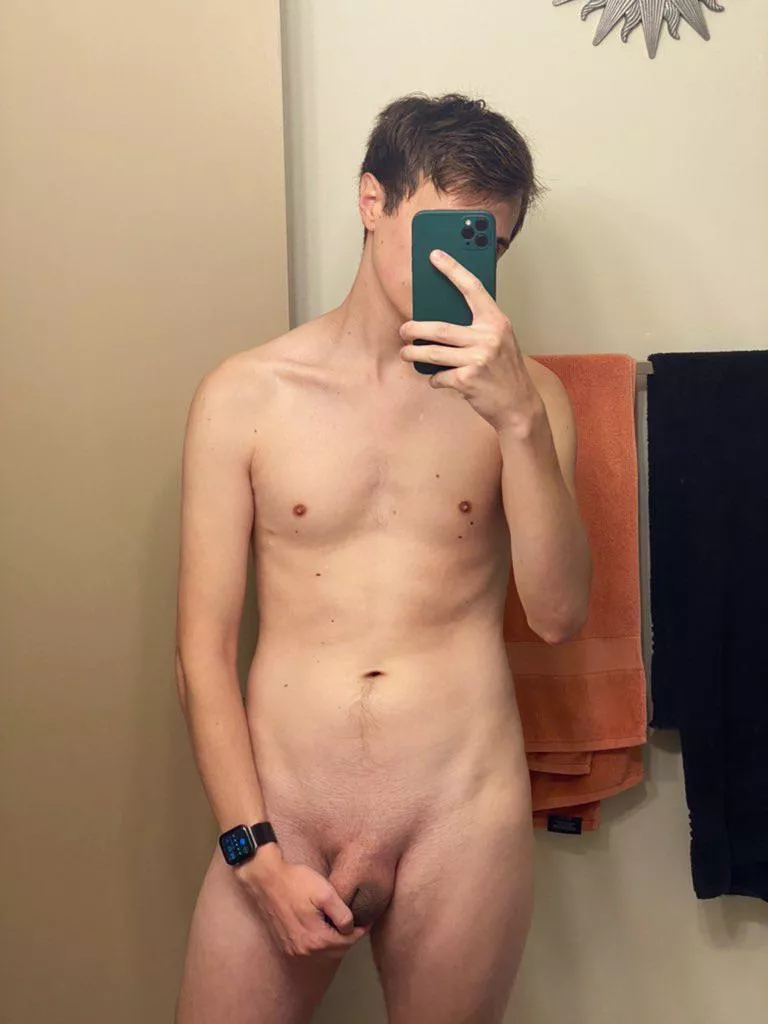 I forgot to post this here, sorry hehe recently shaved, but kinda miss being hairy down there