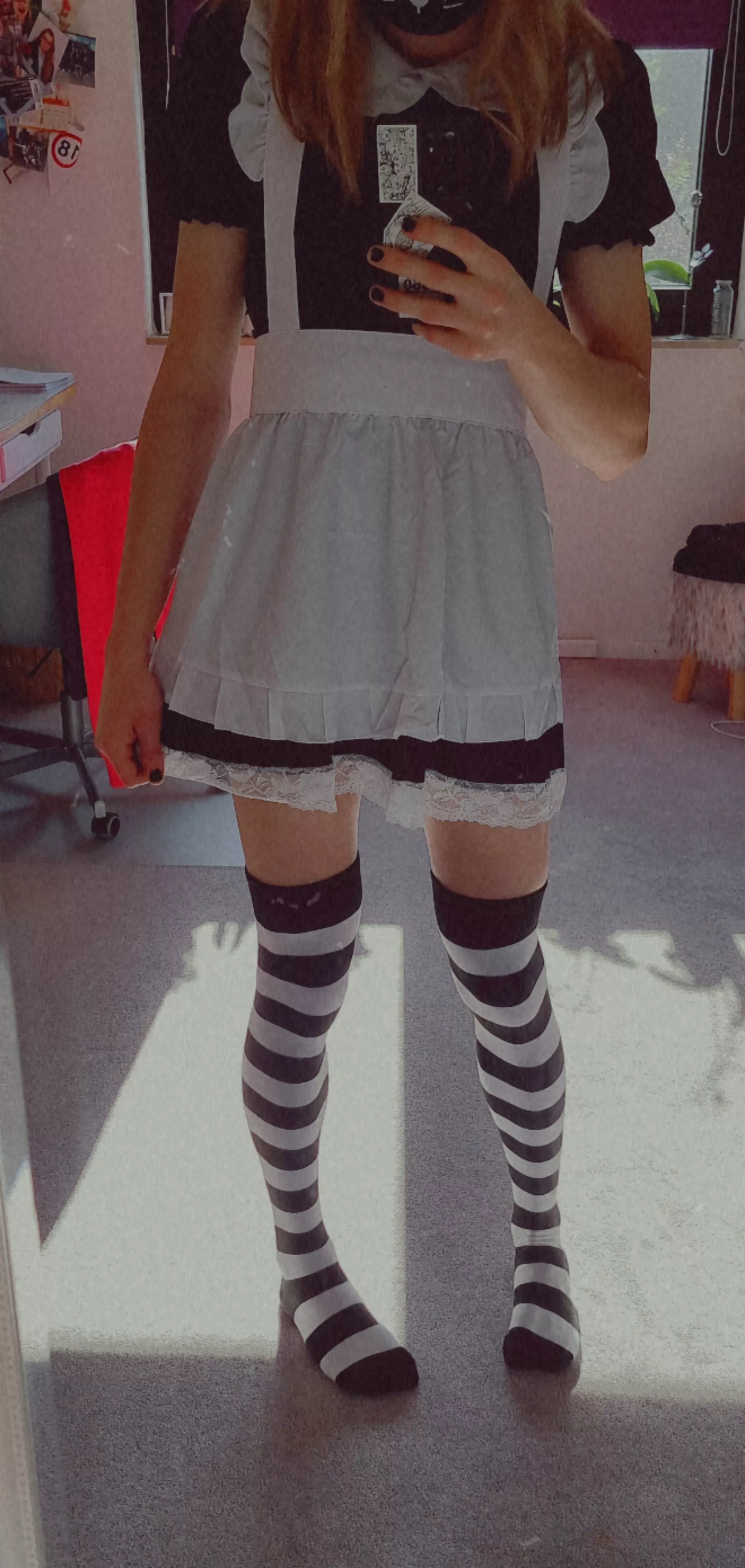 I got a cute new Maidoutfit. Can I serve someone of you like this?