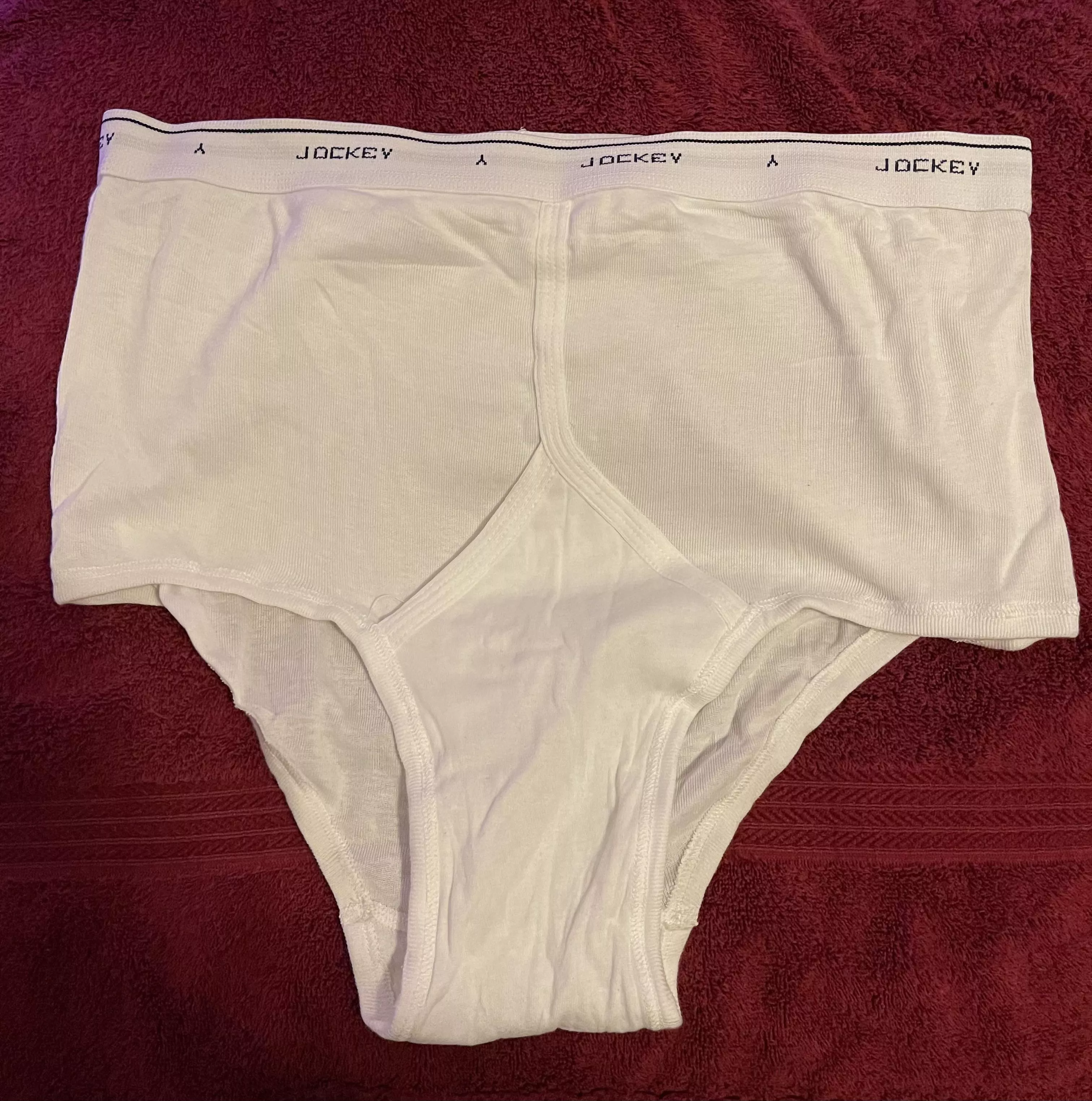 I got my first pair of Y fronts today!!! Underwear community, I need your help! I’m looking for these in a 42 that is LOW RISE. Can you all help? I would happily reward the individual who finds them!