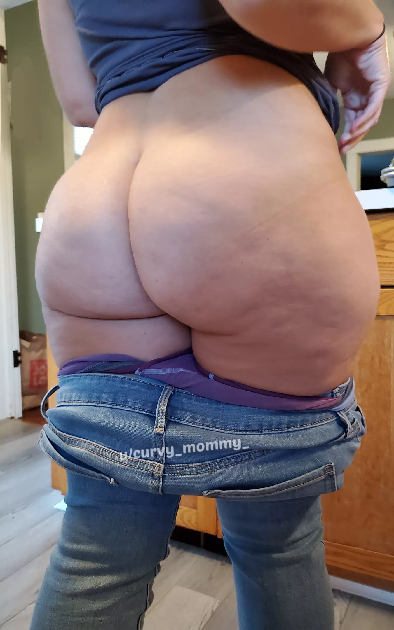 I hope my thick ass makes you hard