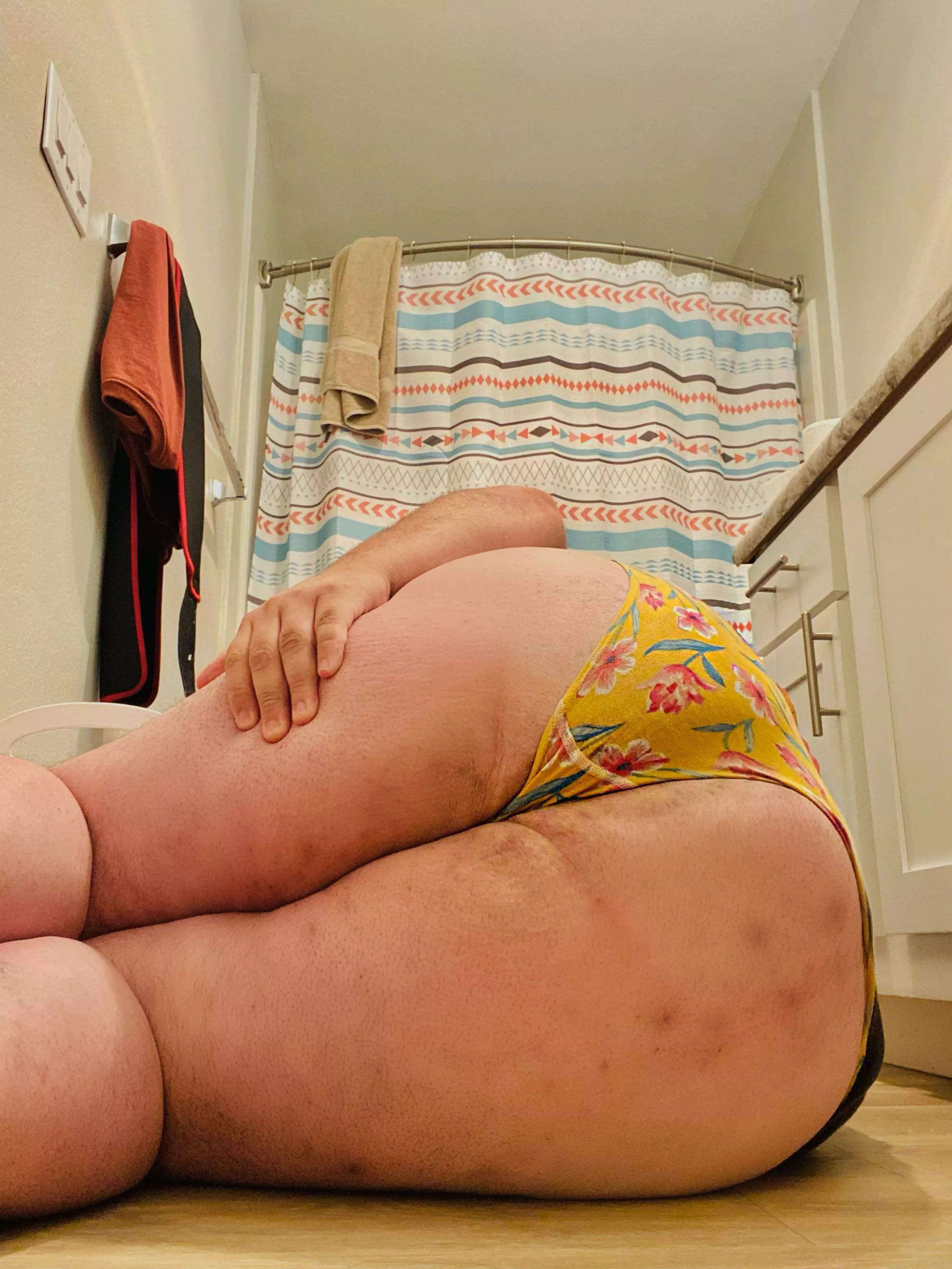 I hope you like a fat juicy ass daddy