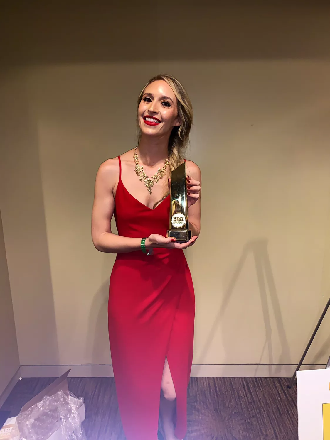 I just won the Xbiz award for Best Gonzo Sex Scene with Mick Blue for Cam Girls: The Movie by Evil Angel❤️ I can’t believe I just won this to be honest. Thank you everyone who supported me this year. I love you all so much ❤️