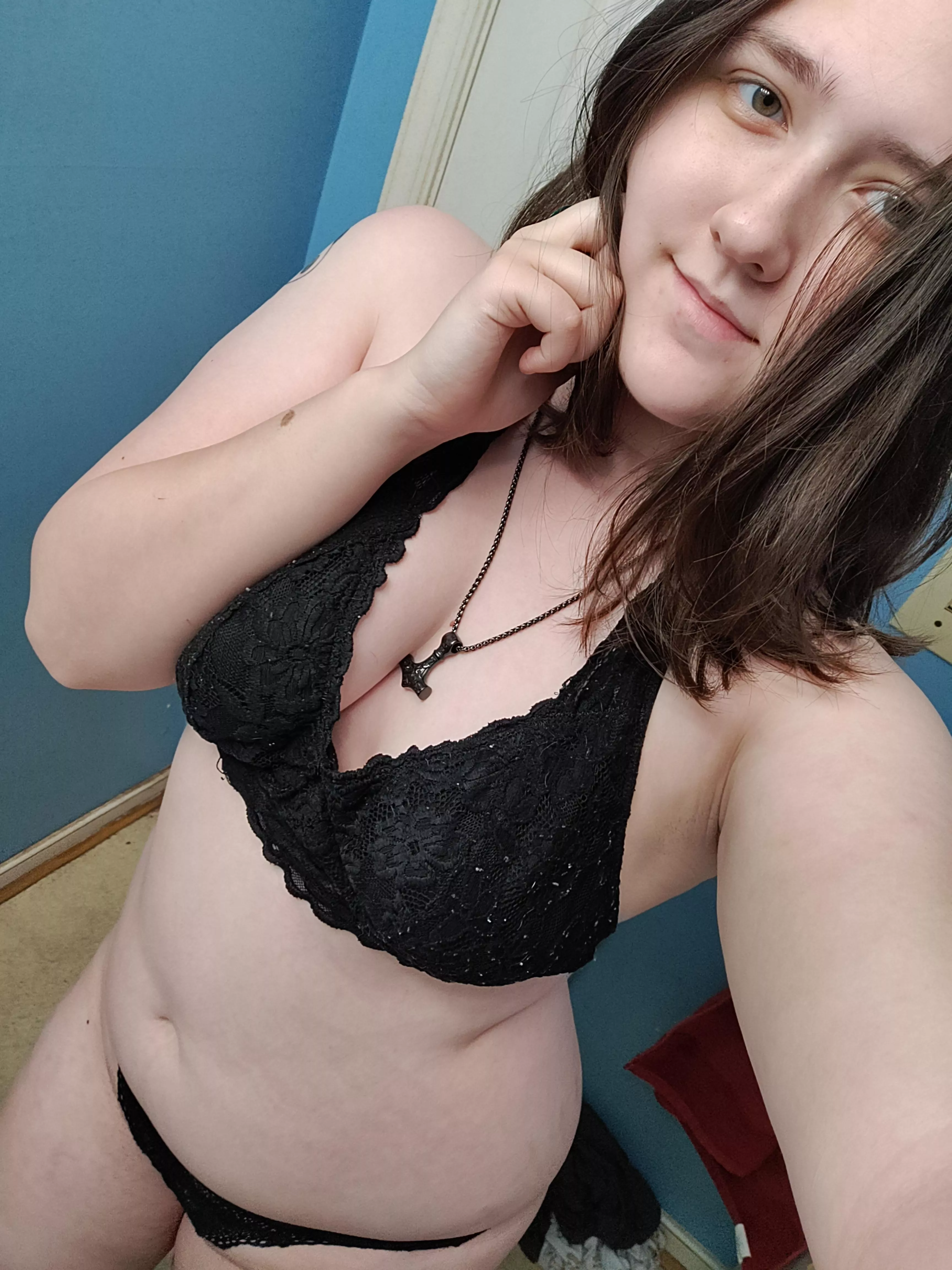 I look so fucking good in this 🥵 [F]