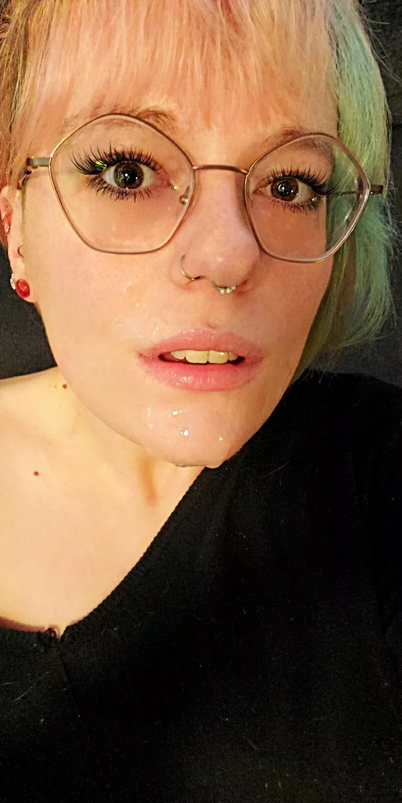 I love cum on my face 😍