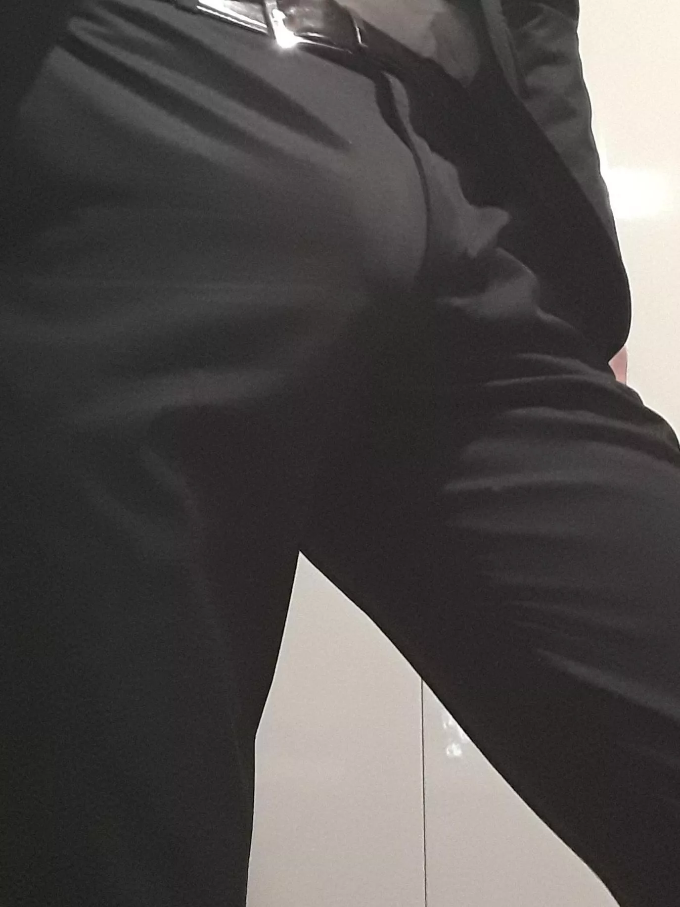 I love how little suit pants actually hide