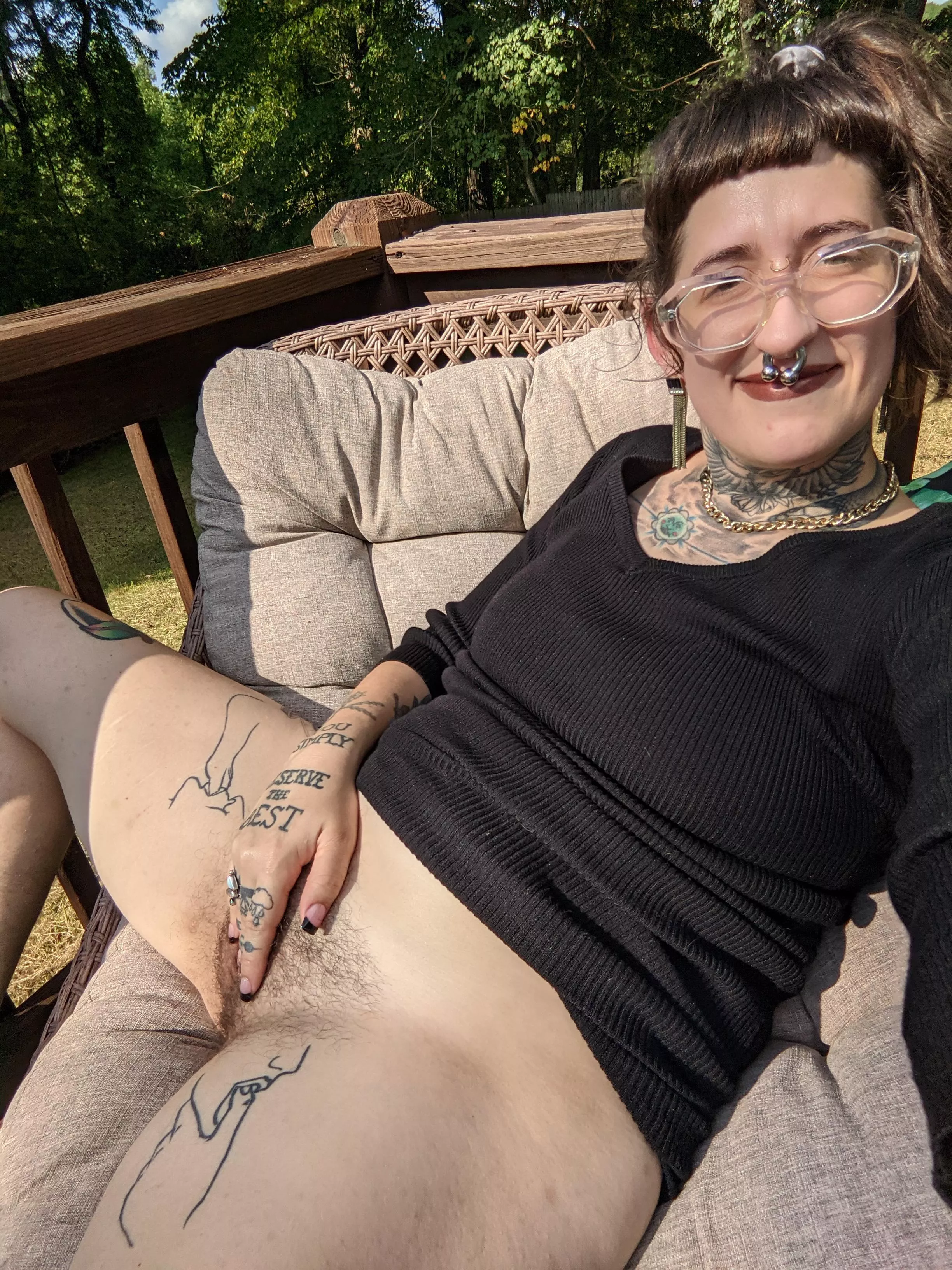 I love how sunshine feels on my clit.