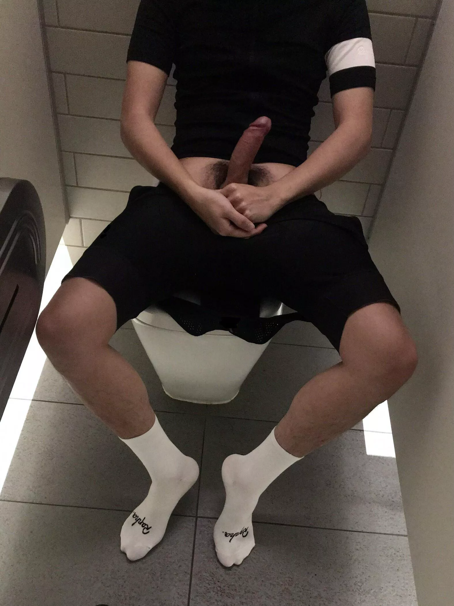 I love jerking off in public toilets