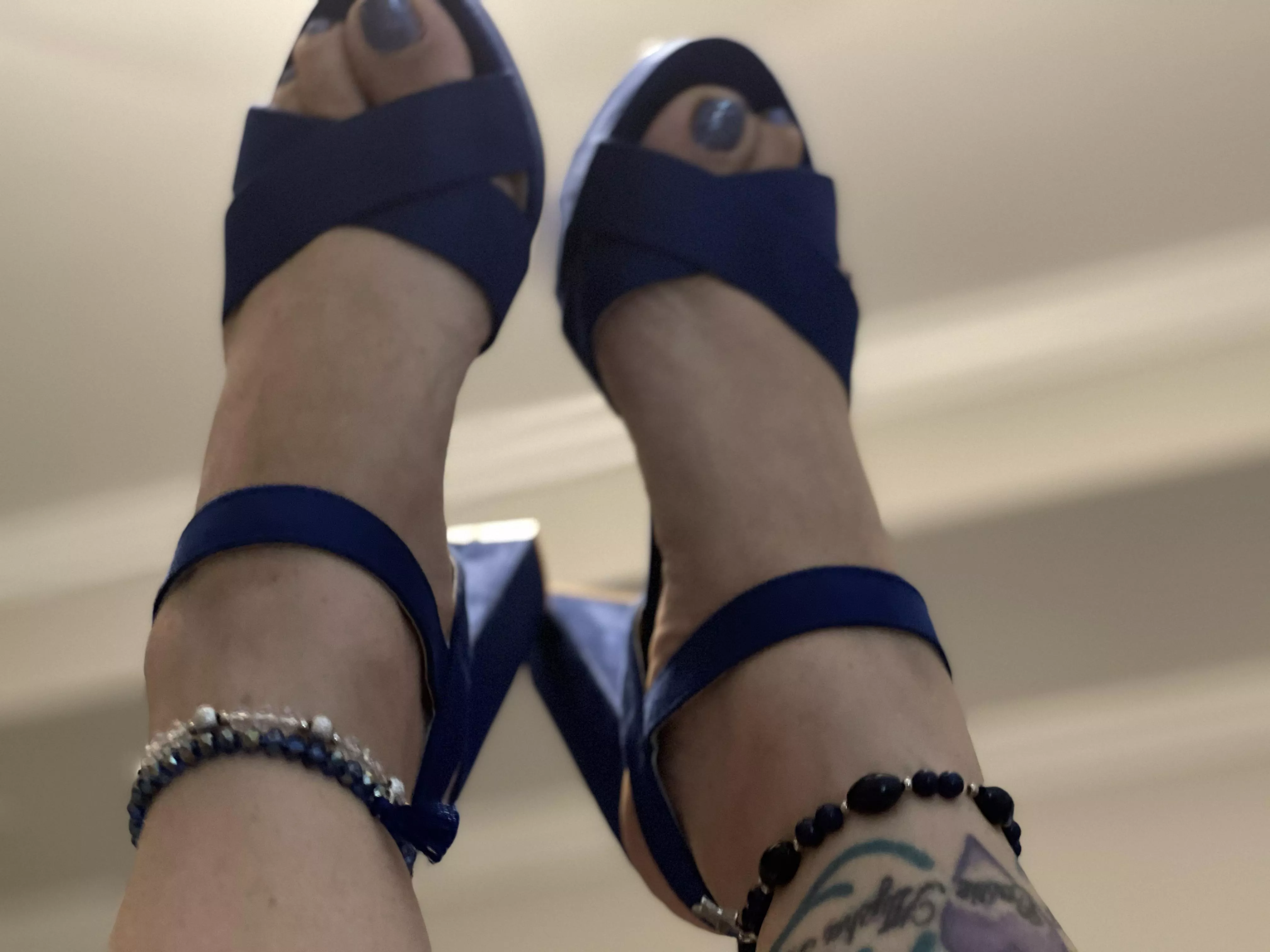 I love my blue heels