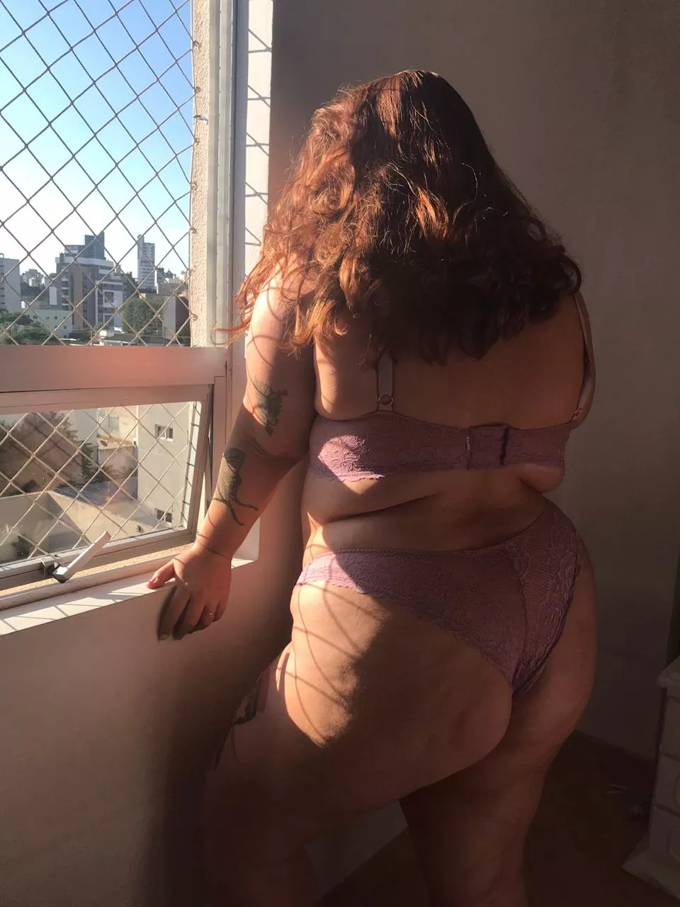 I love the way the sunshine comes inside my bedroom 😻🌞 (OC) 23F