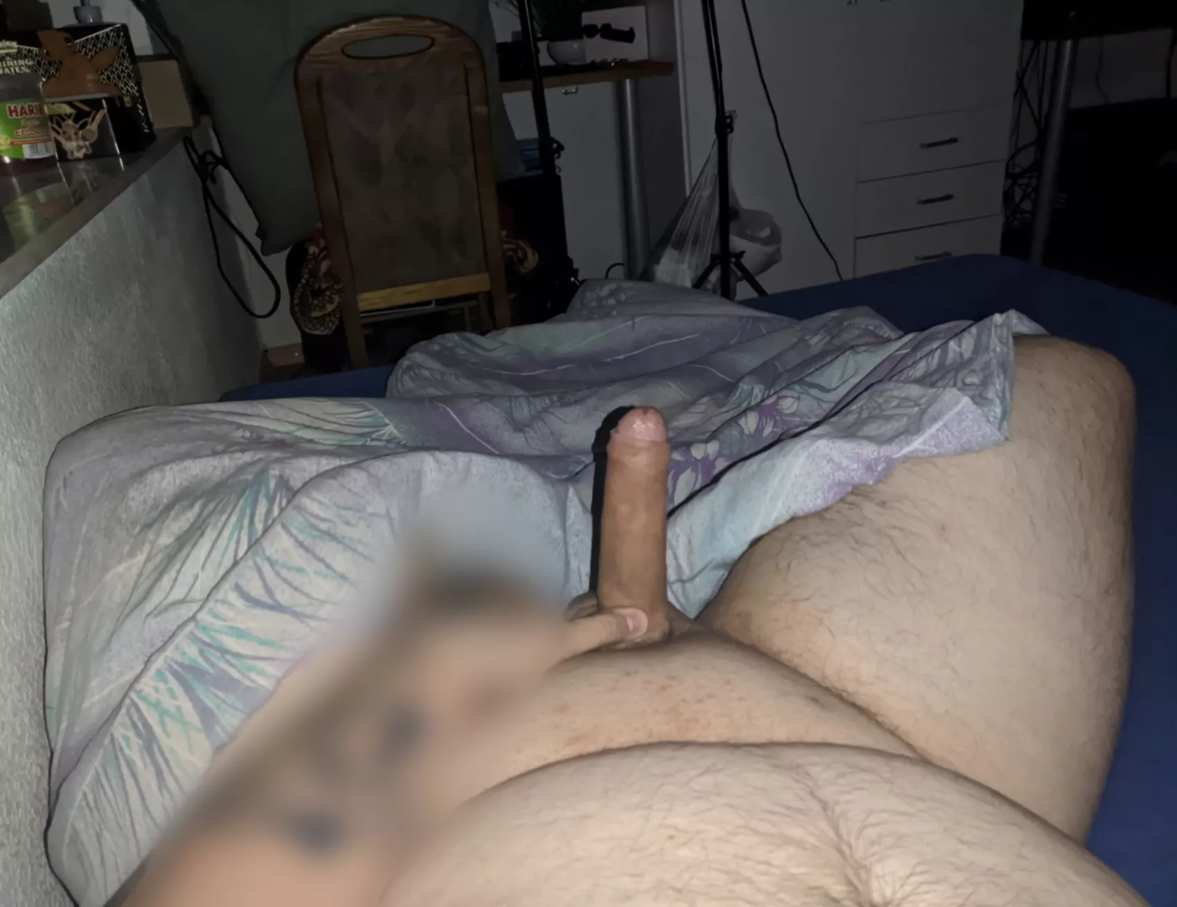 i need someone to milk my fat dick(dms are open for everyone ;)â¤ï¸)