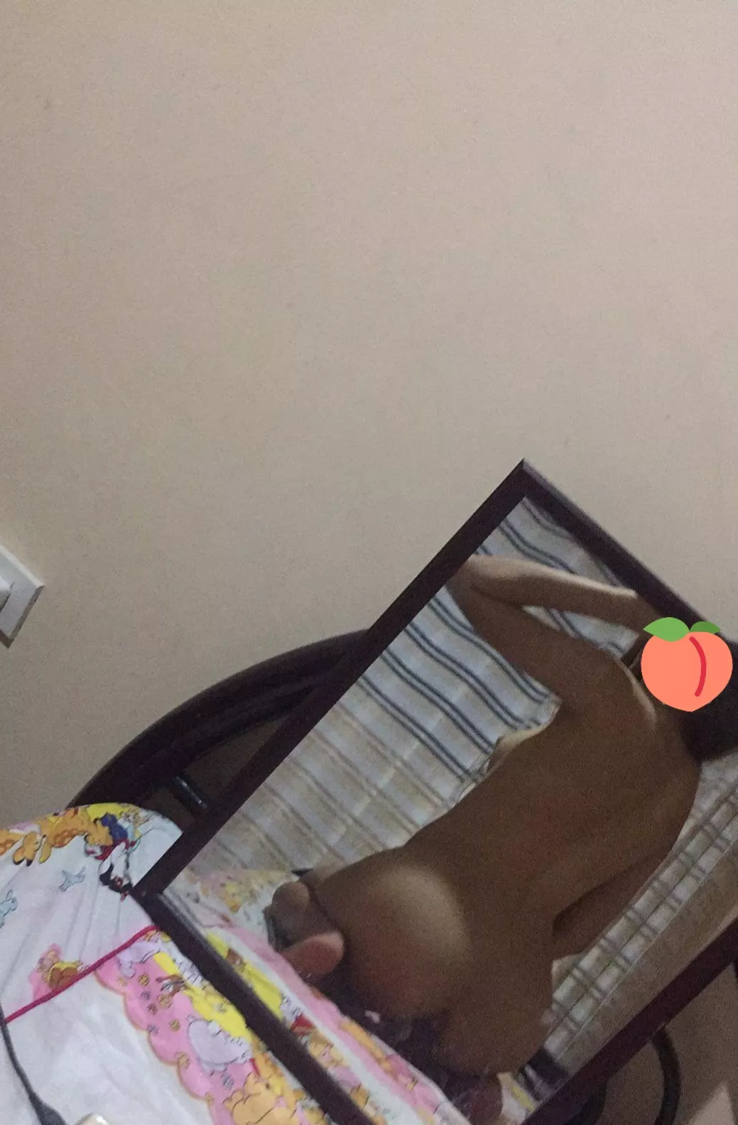 i remember sending this at midnight to my long distance ex months ago.. my guy travelled 40+ kms and arrived shortly 🤣 [f]